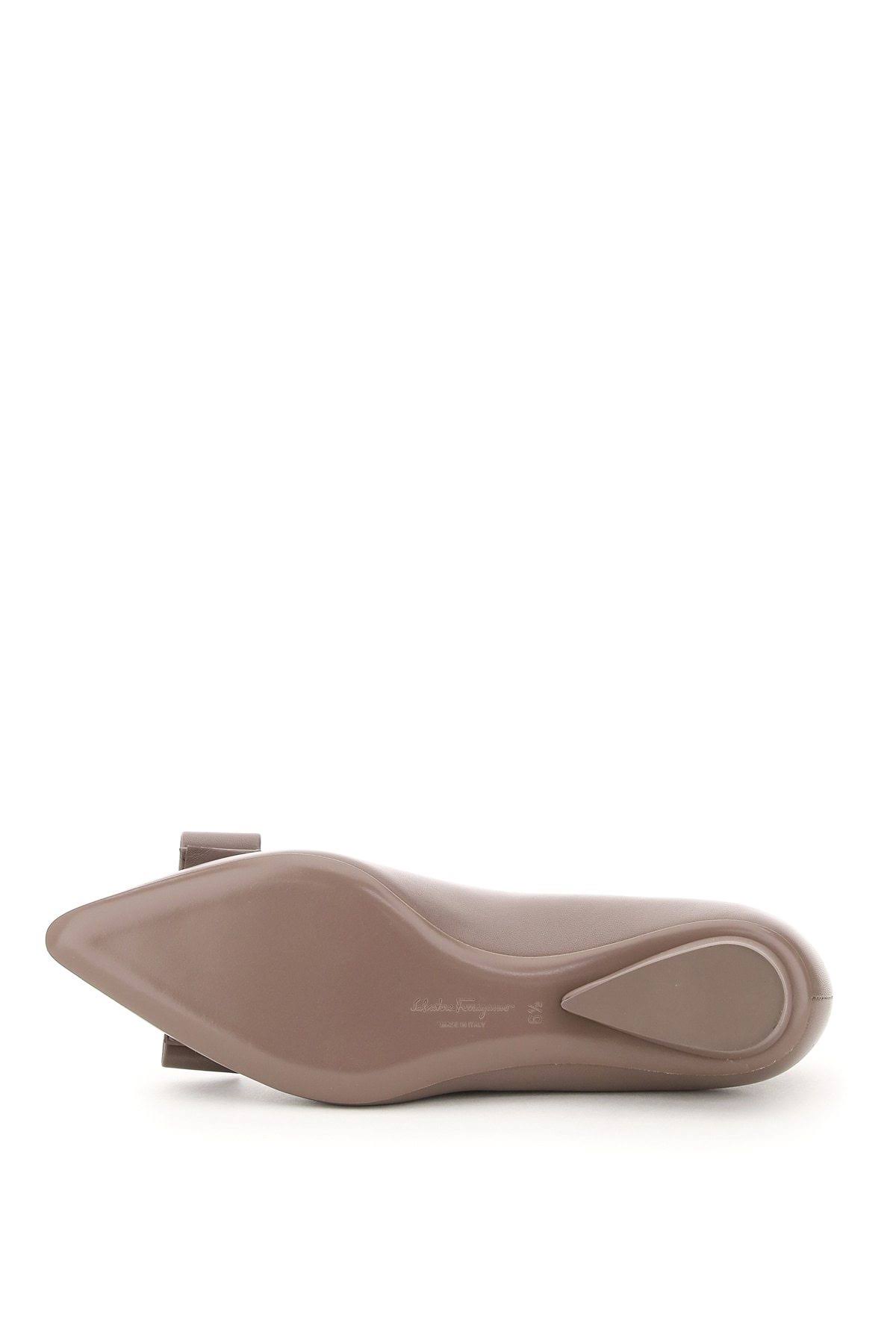 Salvatore Ferragamo Viva Leather Flat