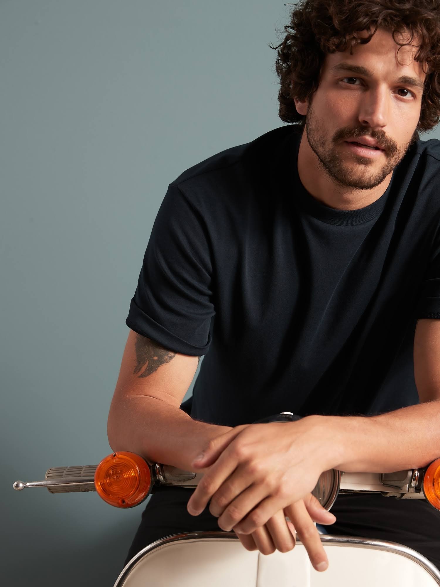 Banana Republic Men's Organic High Crew-Neck T-Shirt Navy Tall Size XL