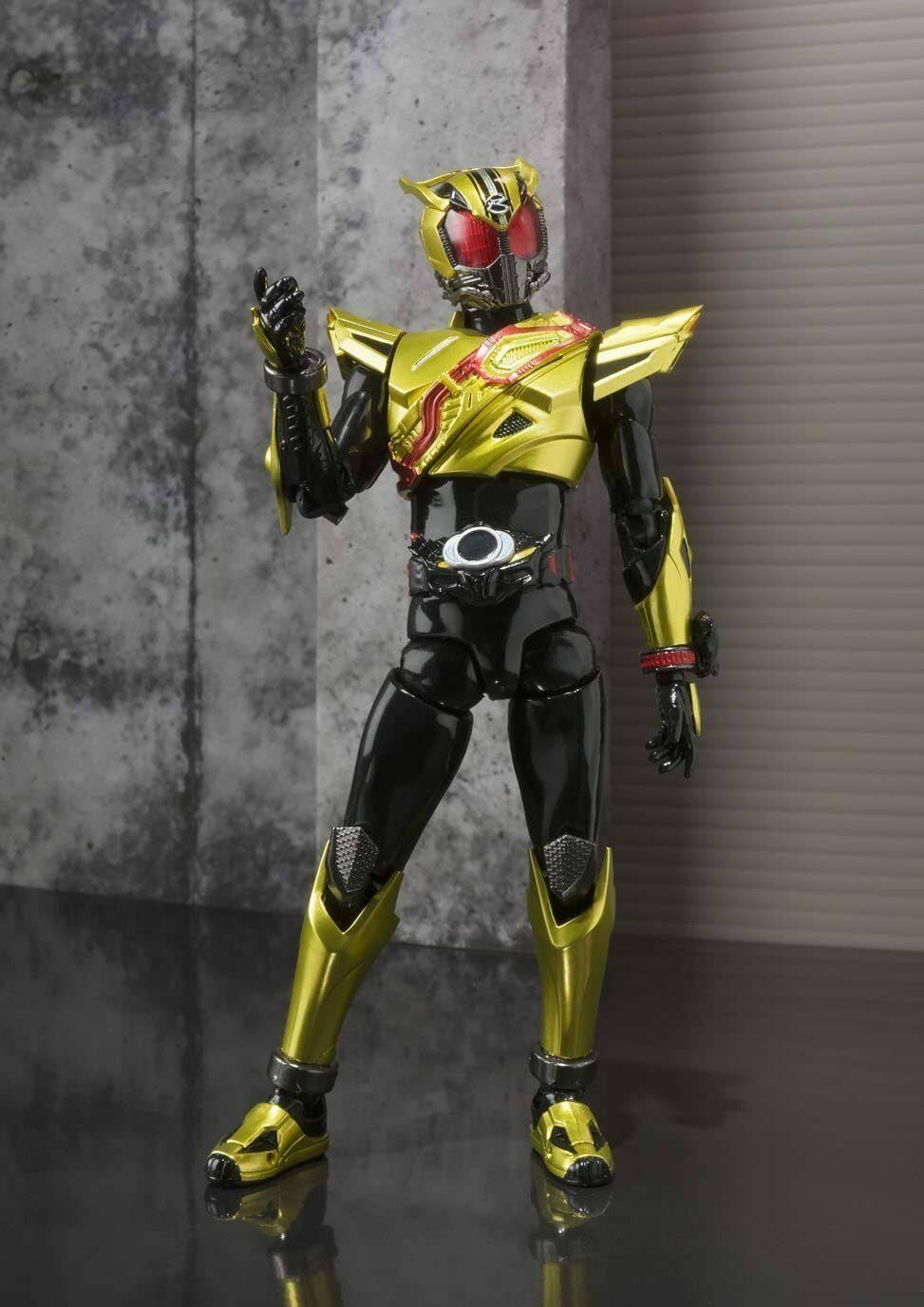 S.H. Figuarts Gold Drive Kamen Rider Drive Action Figure