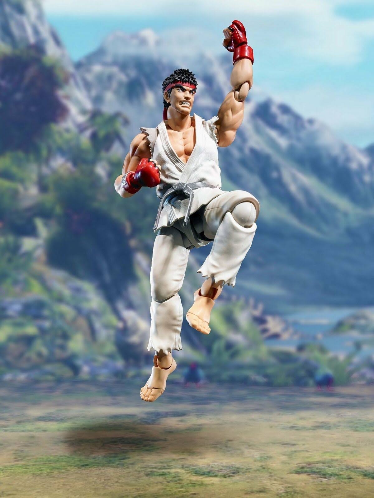 Street Fighter V Ryu S.H.Figuarts Action Figure