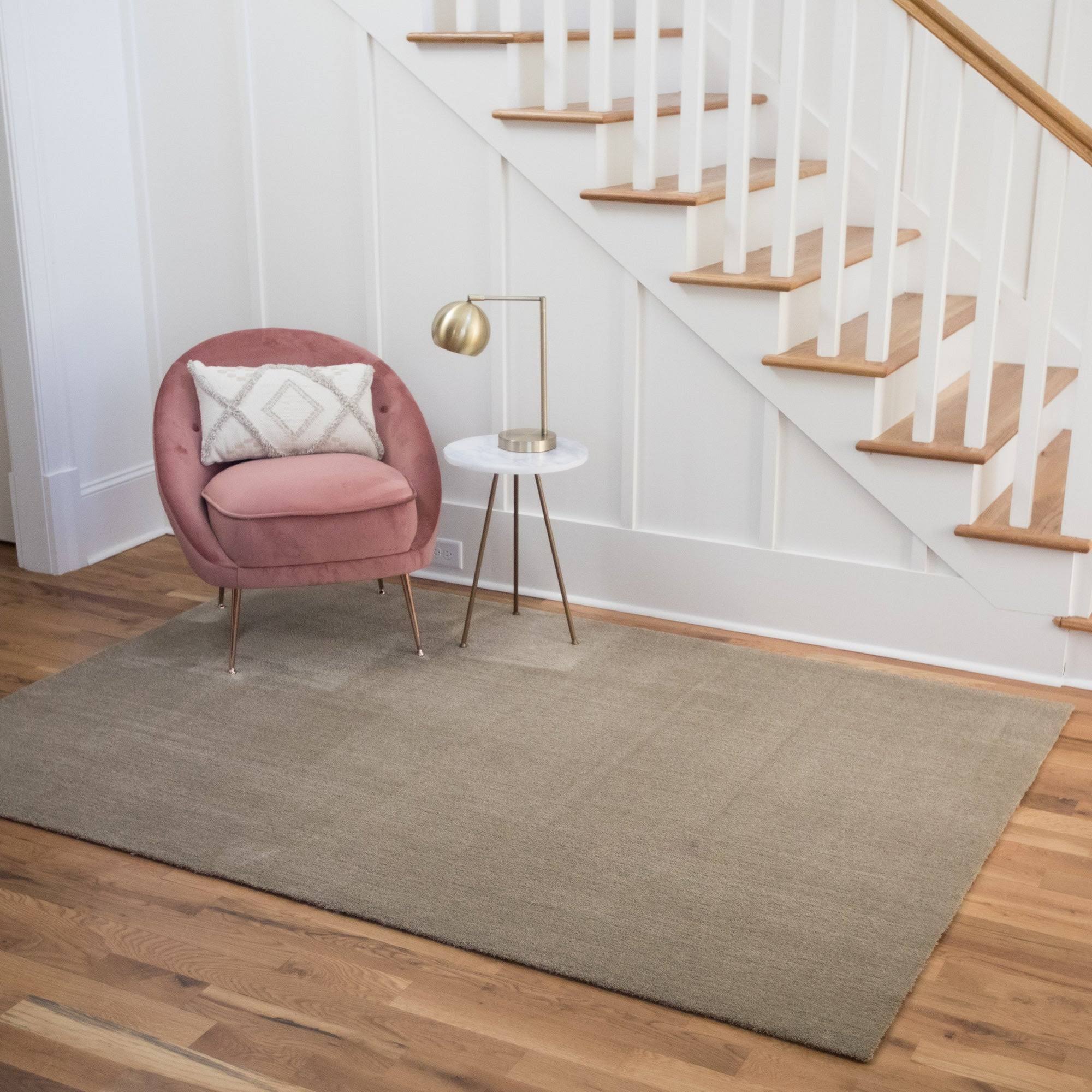 Elsie Solid Color Area Rug - 4&7x22 x 6&7x22 - Beige