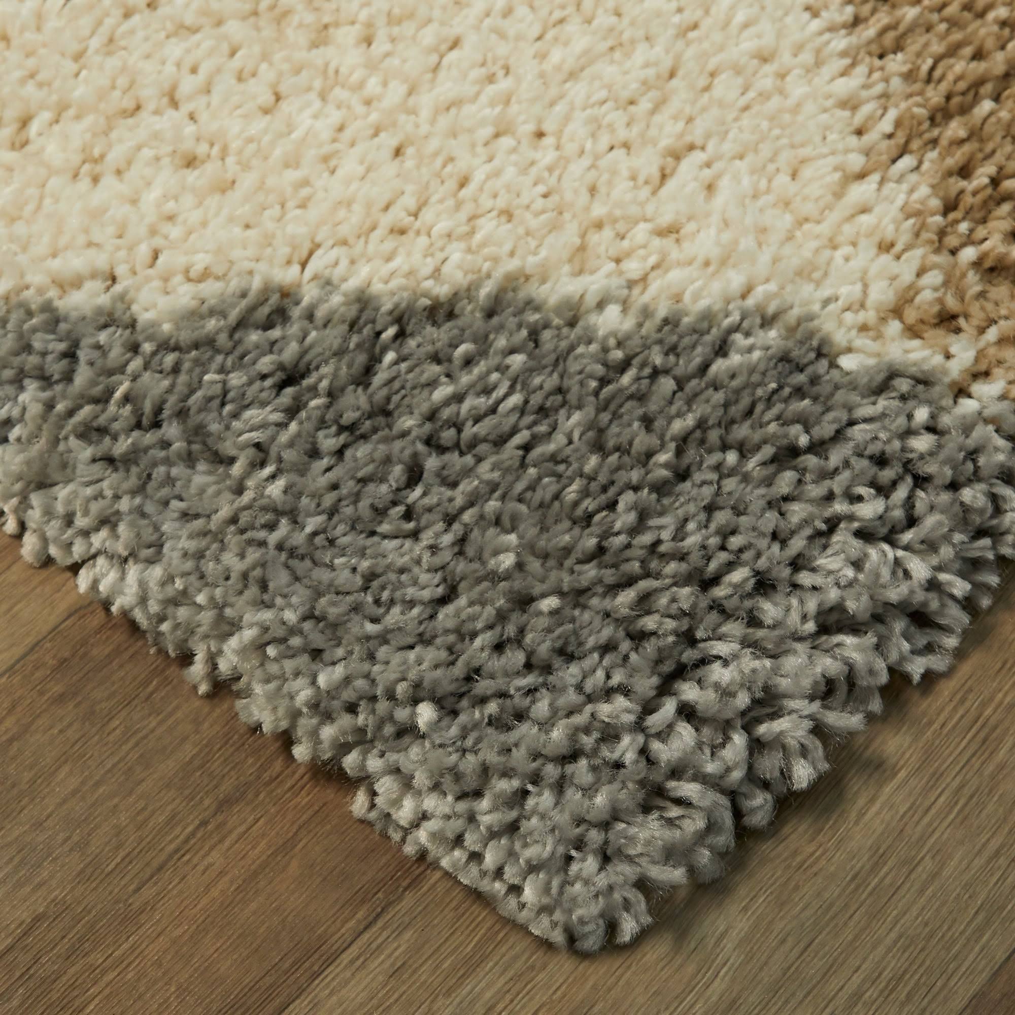 Balta parler Modern Berber Shag Geometric Area Rug - 5&3x22 x 7& - White