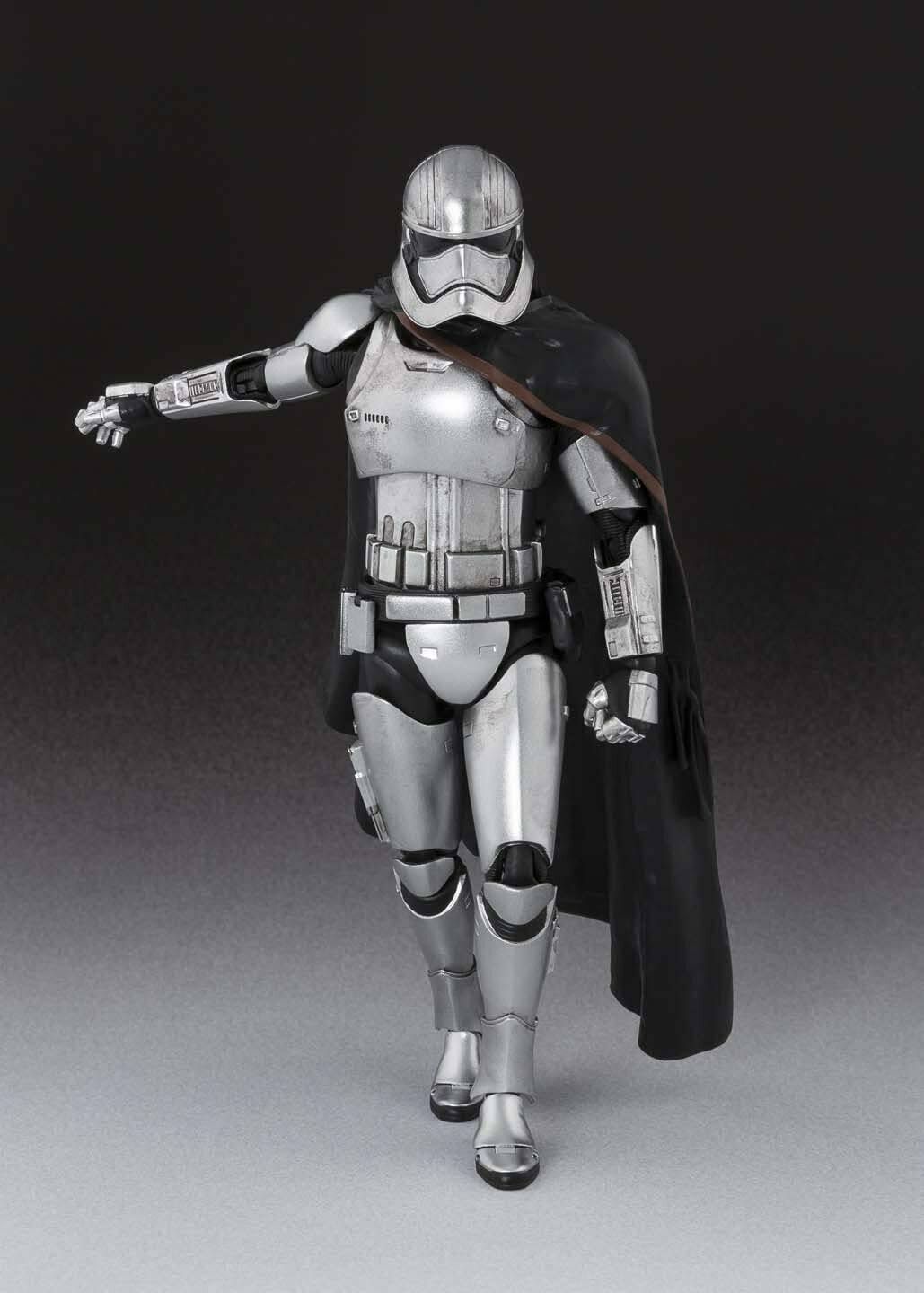 S.H.Figuarts Star Wars Captain Phasma 155mm PVC Figure