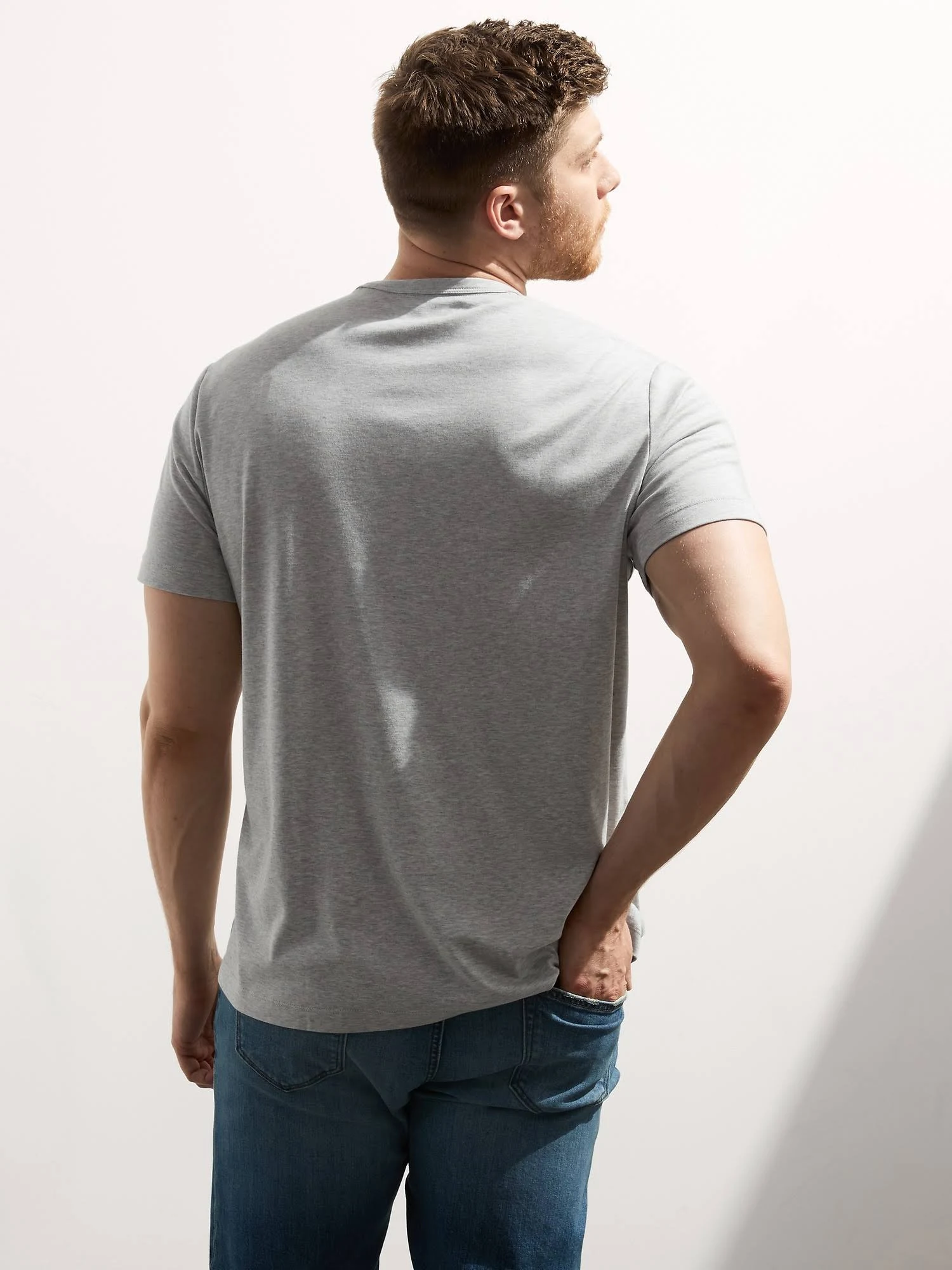 Banana Republic Men's Luxury Touch Performance T-Shirt Light Gray Size XXL