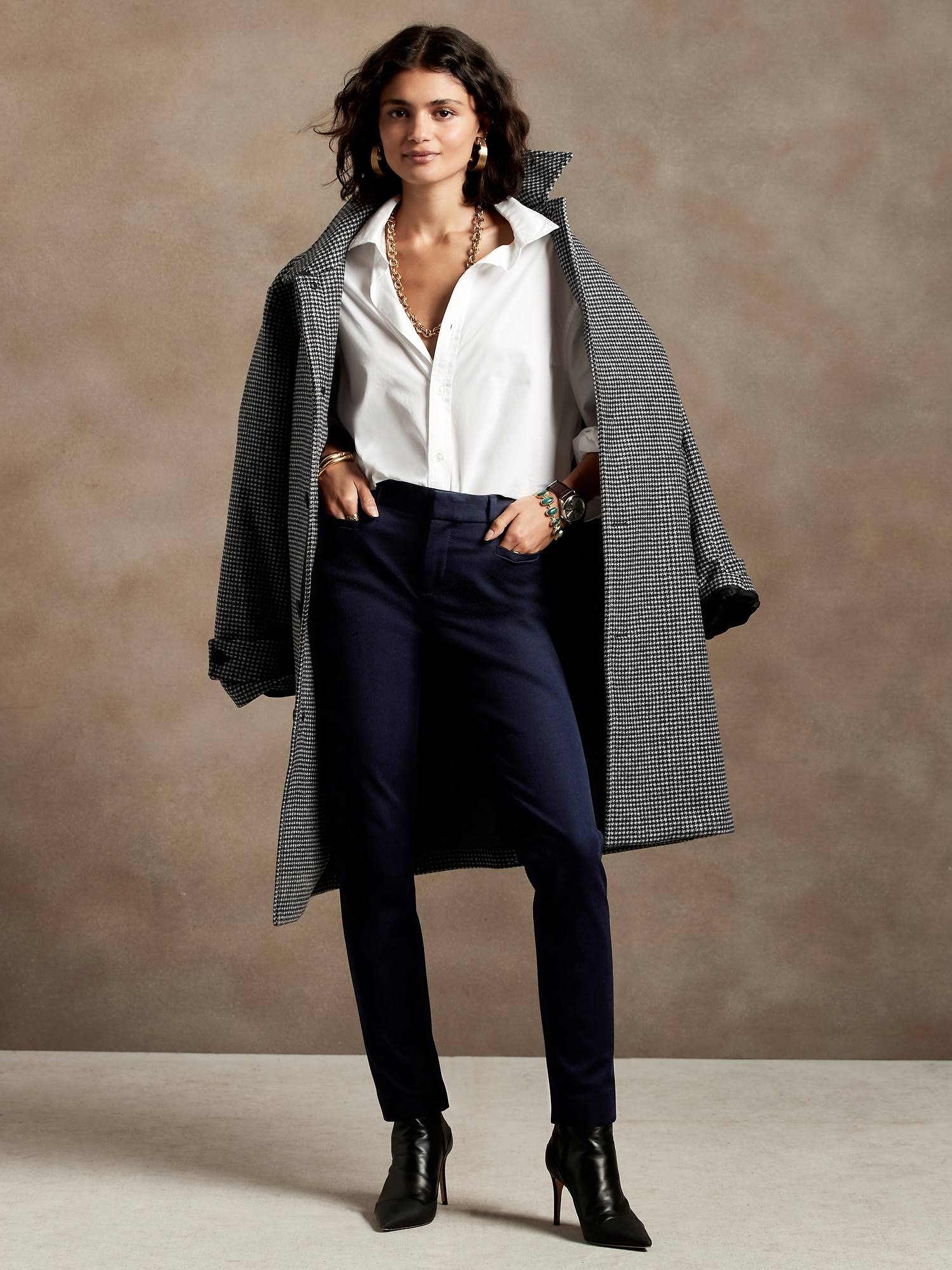 Banana Republic Women's Mid-Rise Skinny Sloan Pant Navy Size 12 Regular