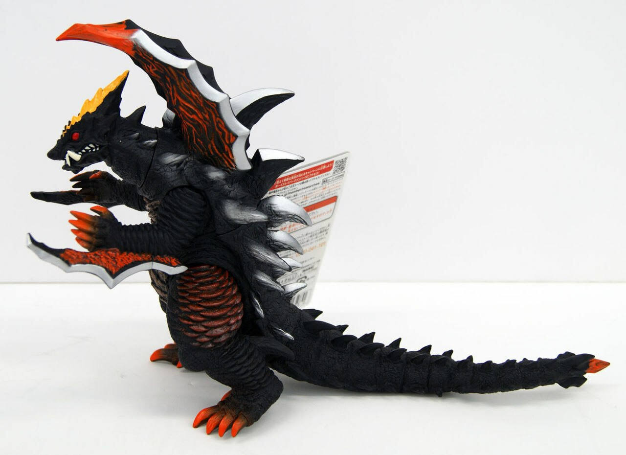 Bandai Ultraman x Ultra Monster DX Tsurugi Demaaga Figure Japan Import