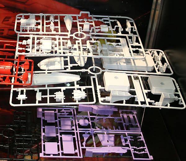 Bandai Hobby Uncn Combined Space Fleet Set 1 Model Kit (1/1000 Scale)