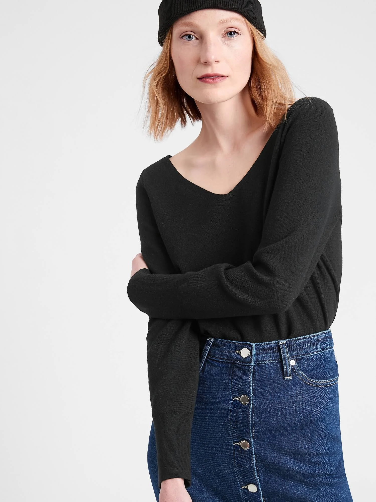 Banana Republic Women's Wide V-Neck Sweater Top Black Size Xs