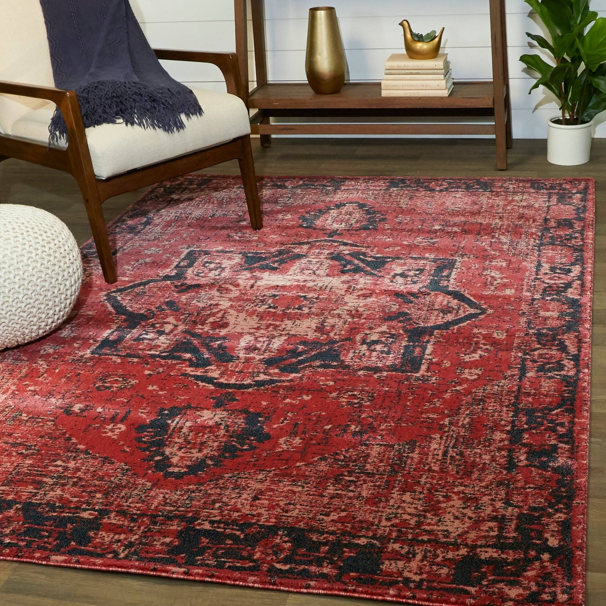 Amina Vintage Oriental Area Rug - Red - 5&3x22 x 7&