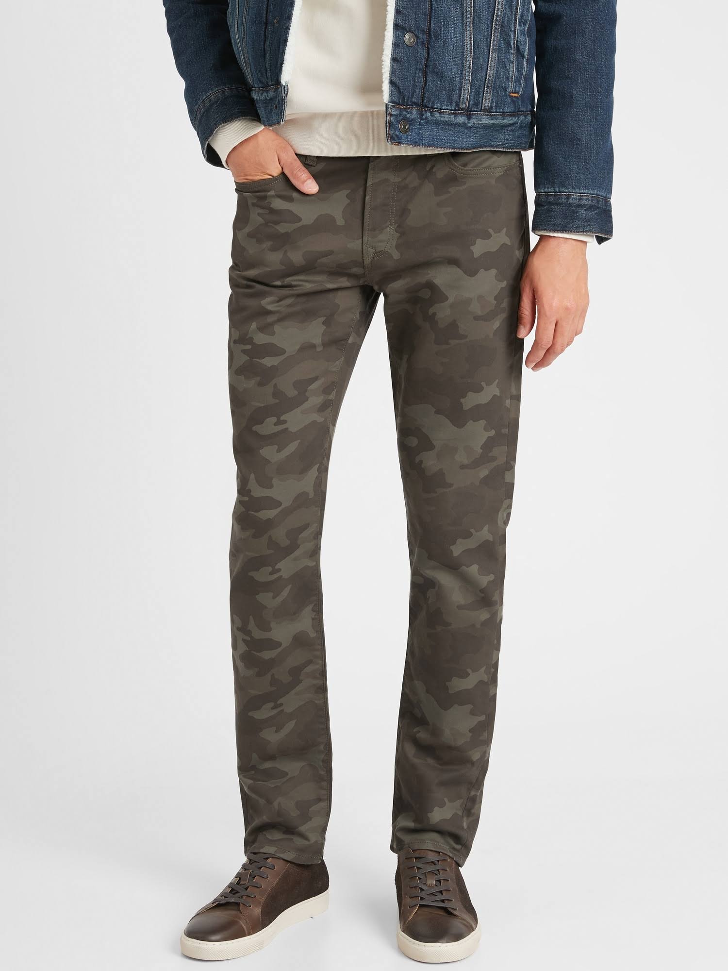 Men's Slim-Fit Travel Jean Camo Print Olive Camo