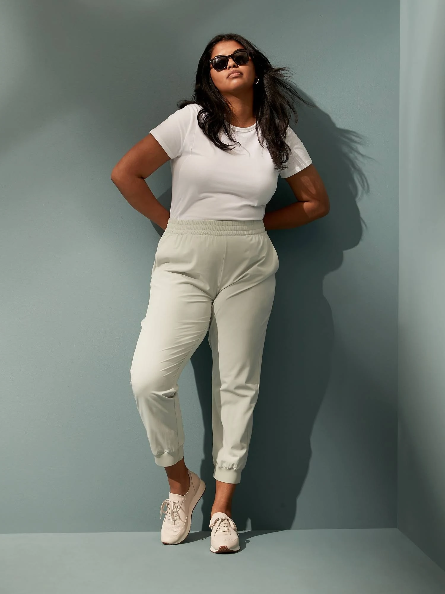 Banana Republic Women's Flyweight Jogger Sea Salt Size S