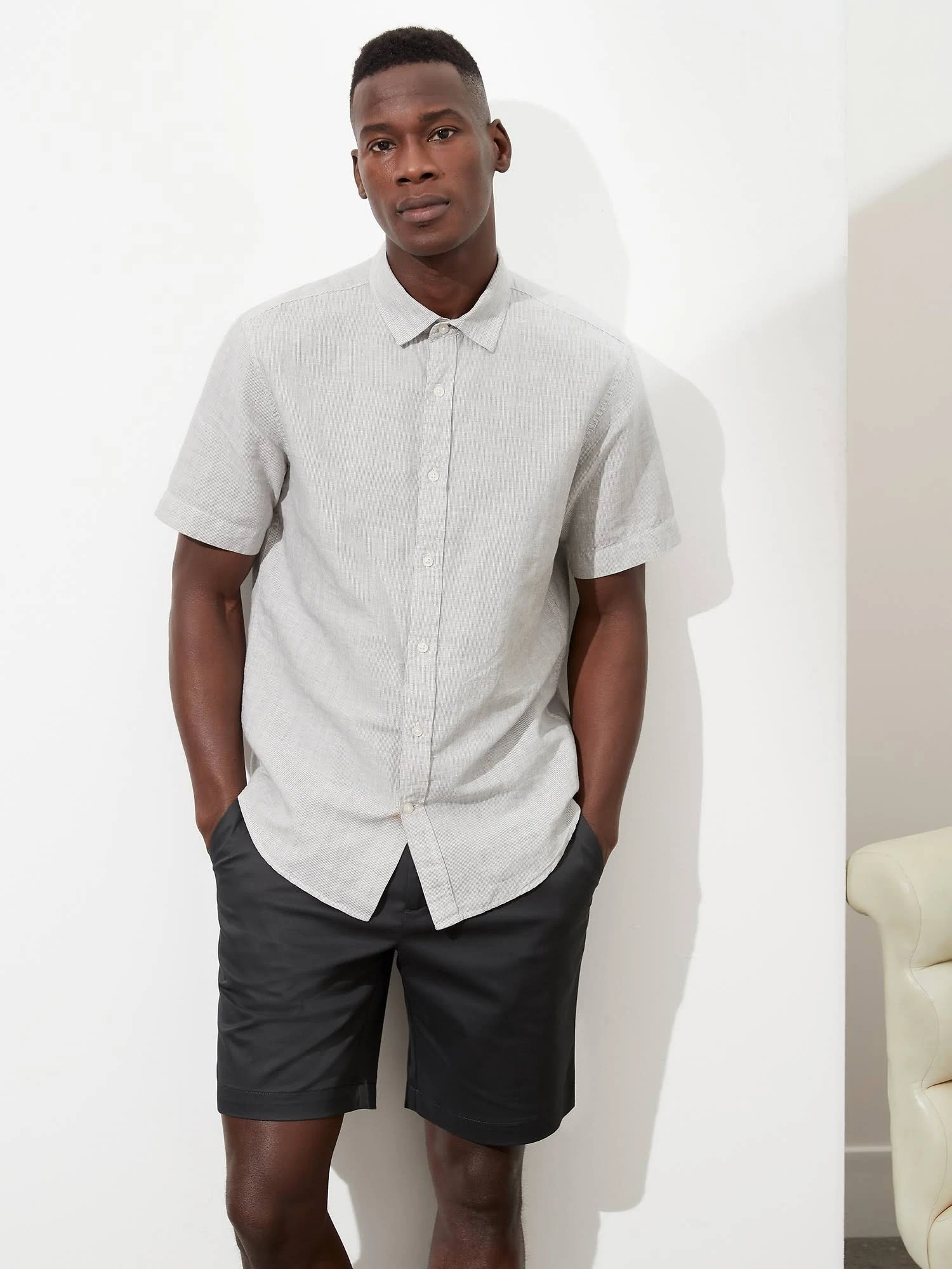 Banana Republic Men's 9x22 Slim Core Temp Short Iron Gray Size 35W