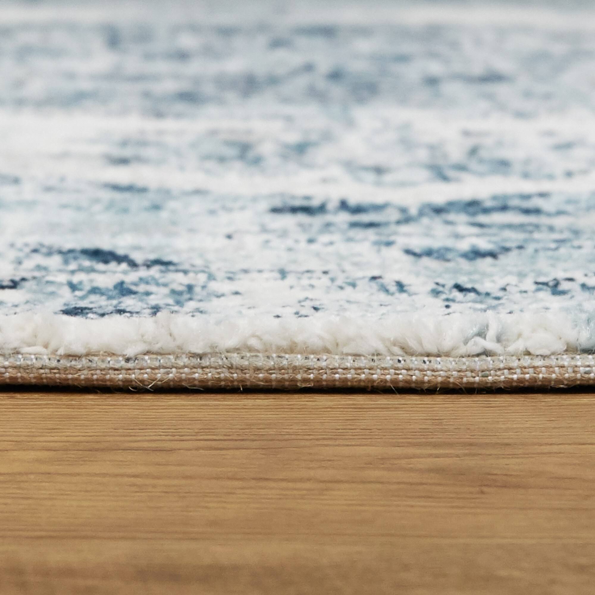 Amal Distressed Persian Medallion Area Rug - 5&3x22 x 7& - Grey