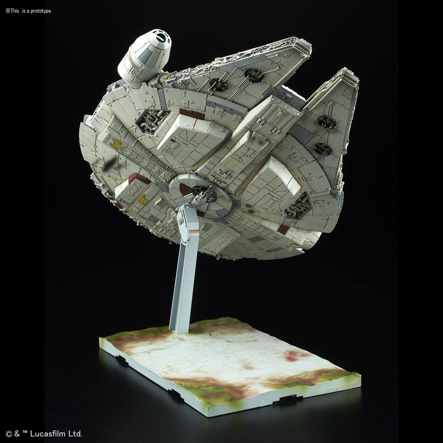 Millennium Falcon Star Wars The Last Jedi Bandai 1/144 Plastic Model