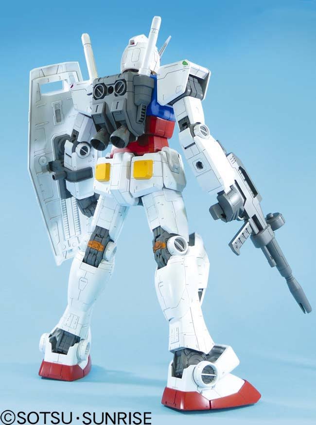 Bandai 1/48 Scale RX-78-2 Gundam Mega Size Model
