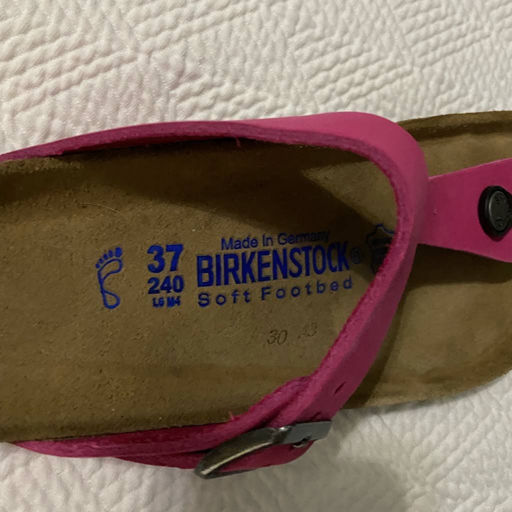 Birkenstock Women's Gizeh Soft Footbed, Pink Nubuck Size: 37 R