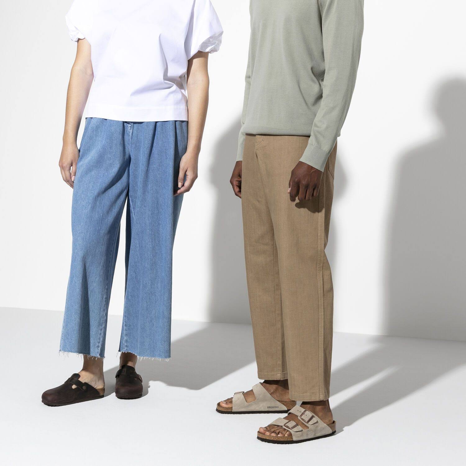 Birkenstock Arizona Leather Unisex Slide Sandal, Taupe Suede, 39