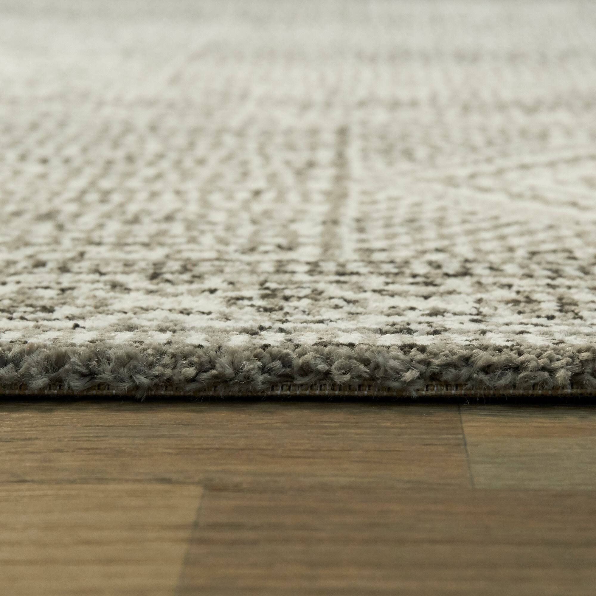 Berlage Transitional Area Rug - Grey - 7&10x22 x 10&