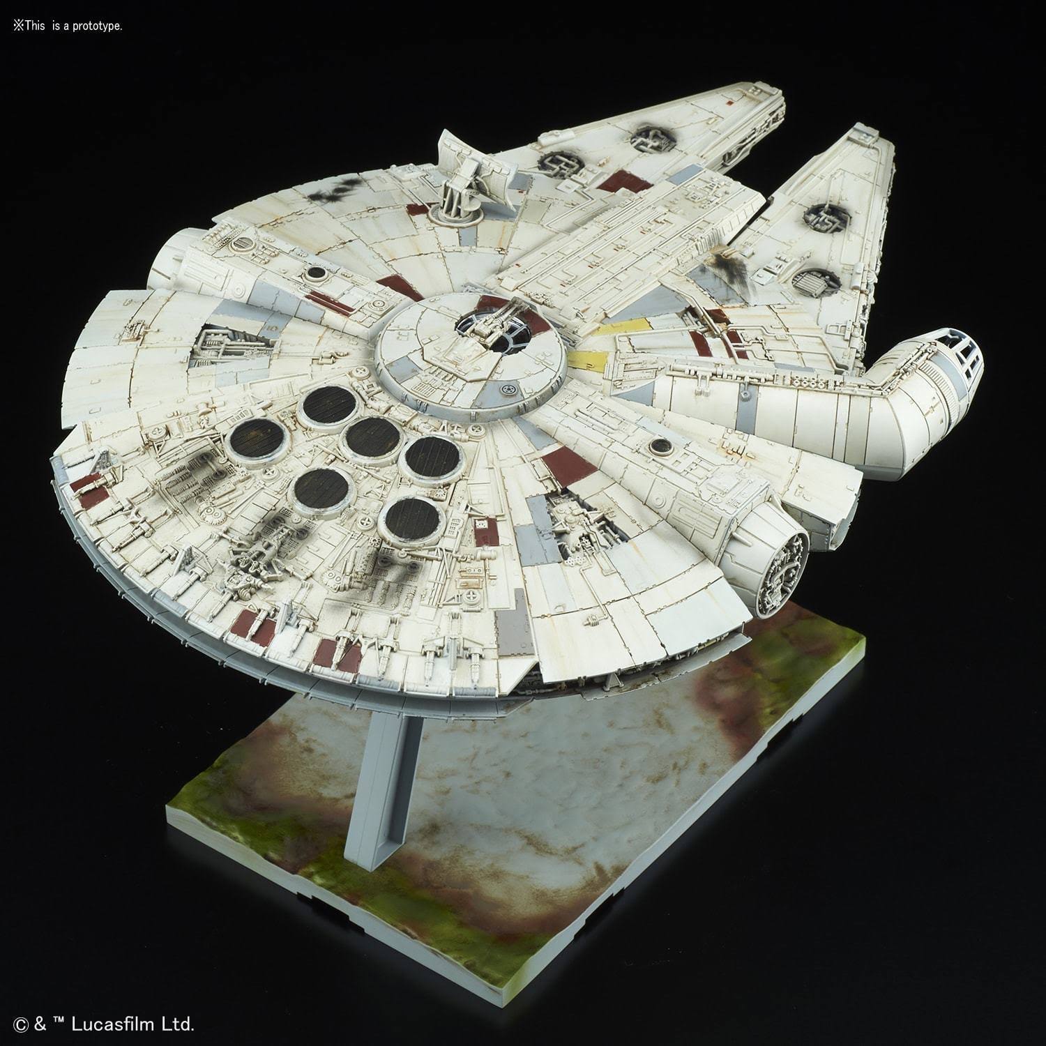 Millennium Falcon Star Wars The Last Jedi Bandai 1/144 Plastic Model