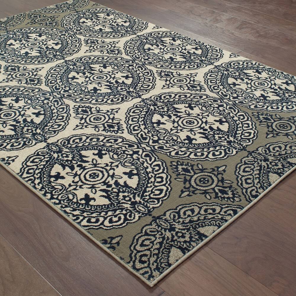 Liliana Oriental Medallion Area Rug - 5&3x22 x 7&6x22