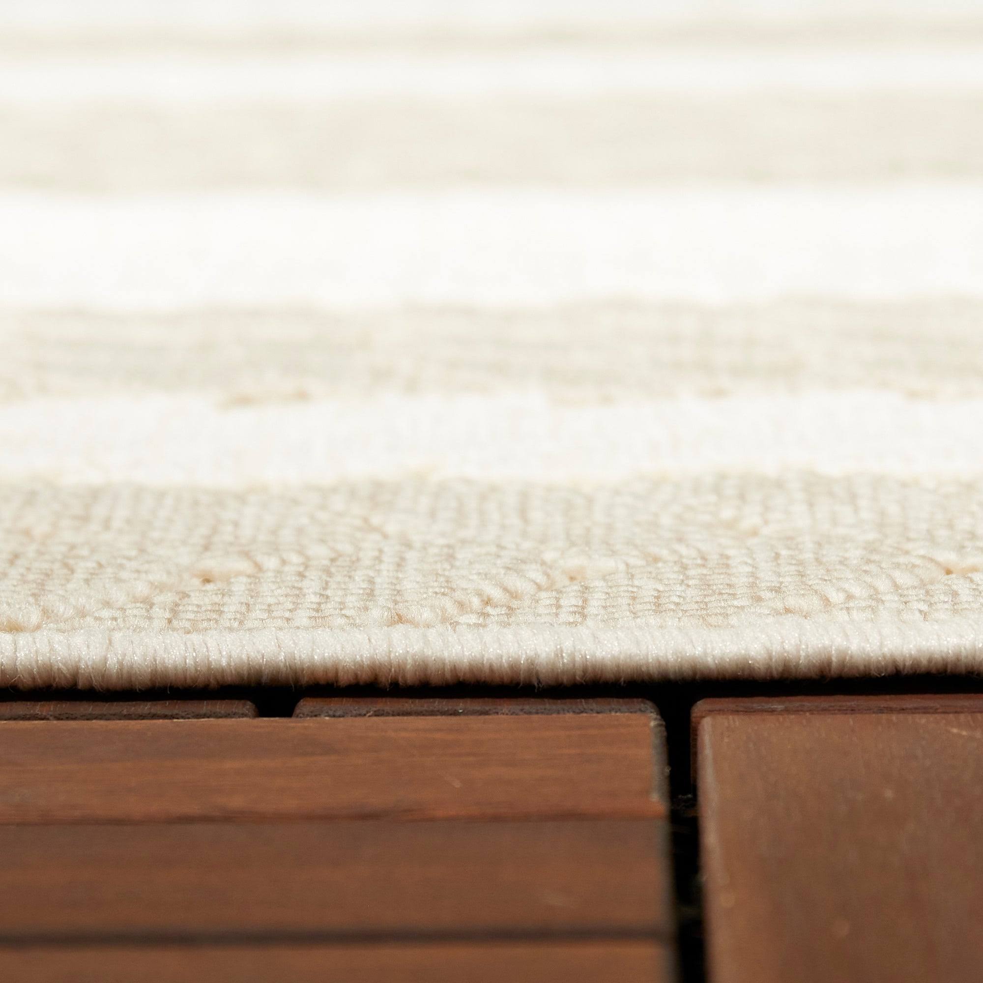 Caldwell Nautical Stripe Indoor/Outdoor Area Rug - 5&3x22 x 7& - Tan