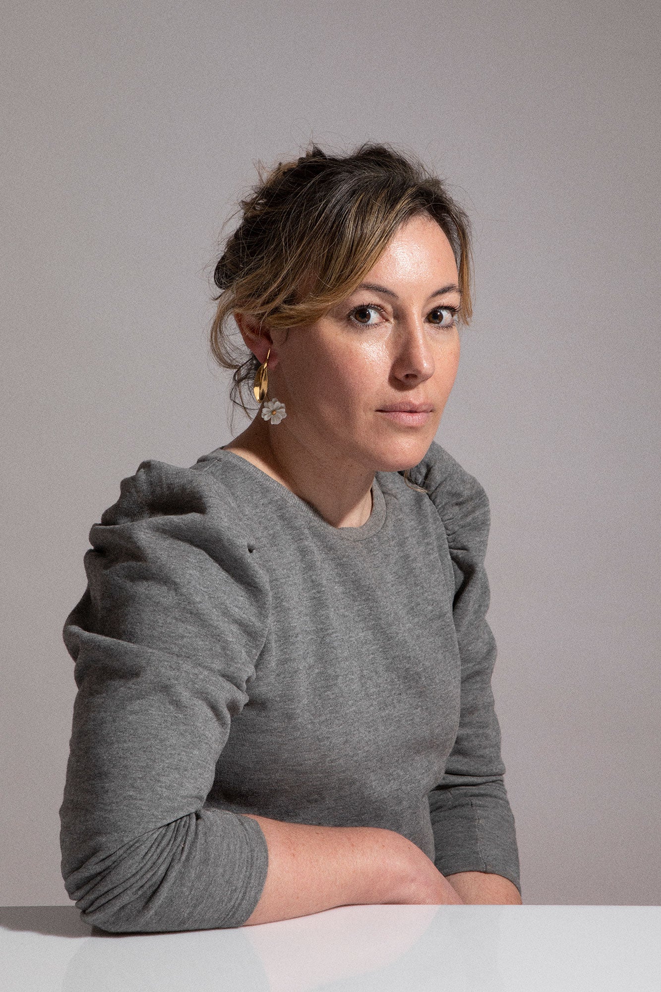 DAISY STEM EARRINGS GOLD