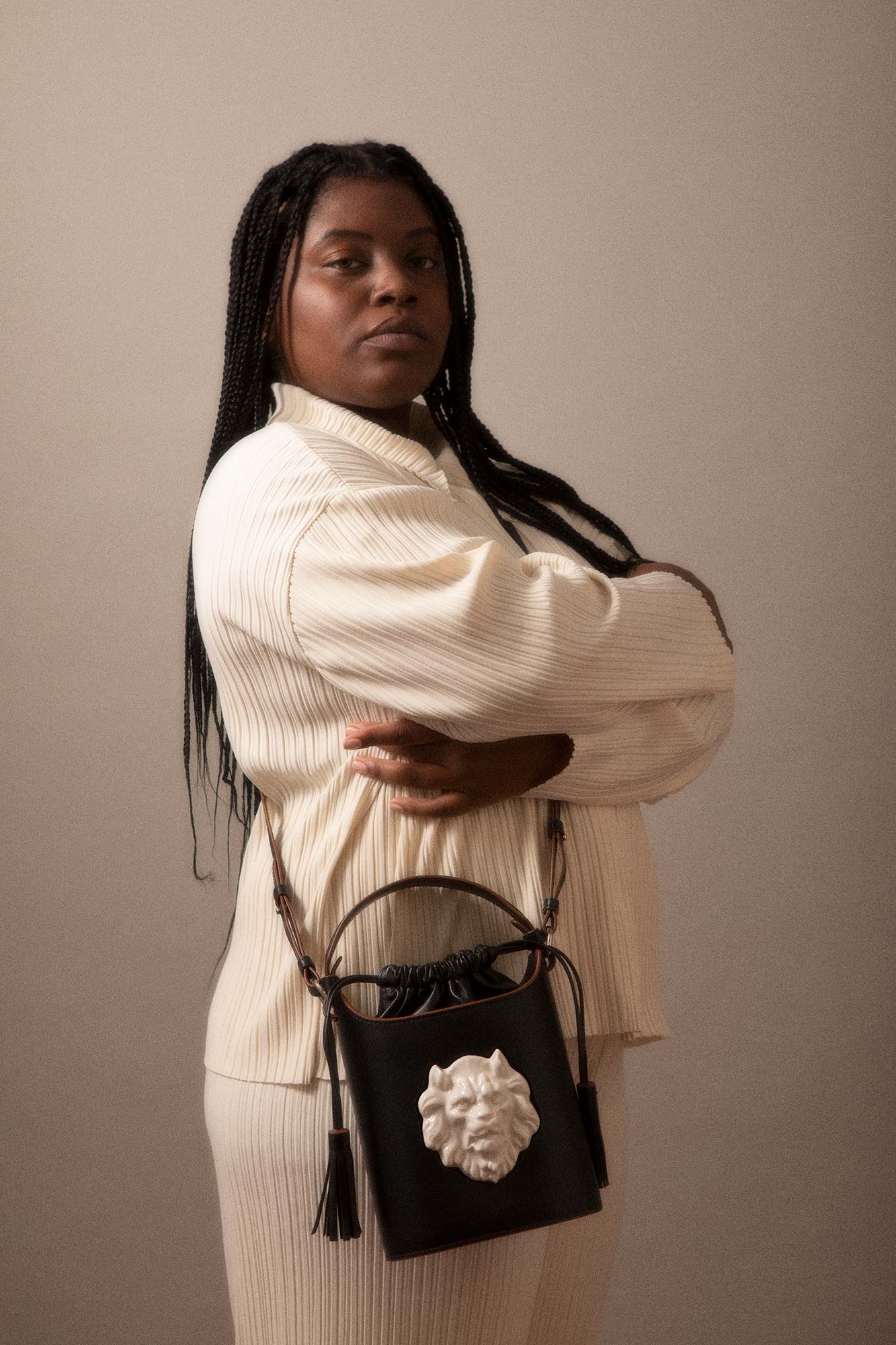 BOMBONERA LION CAMEL