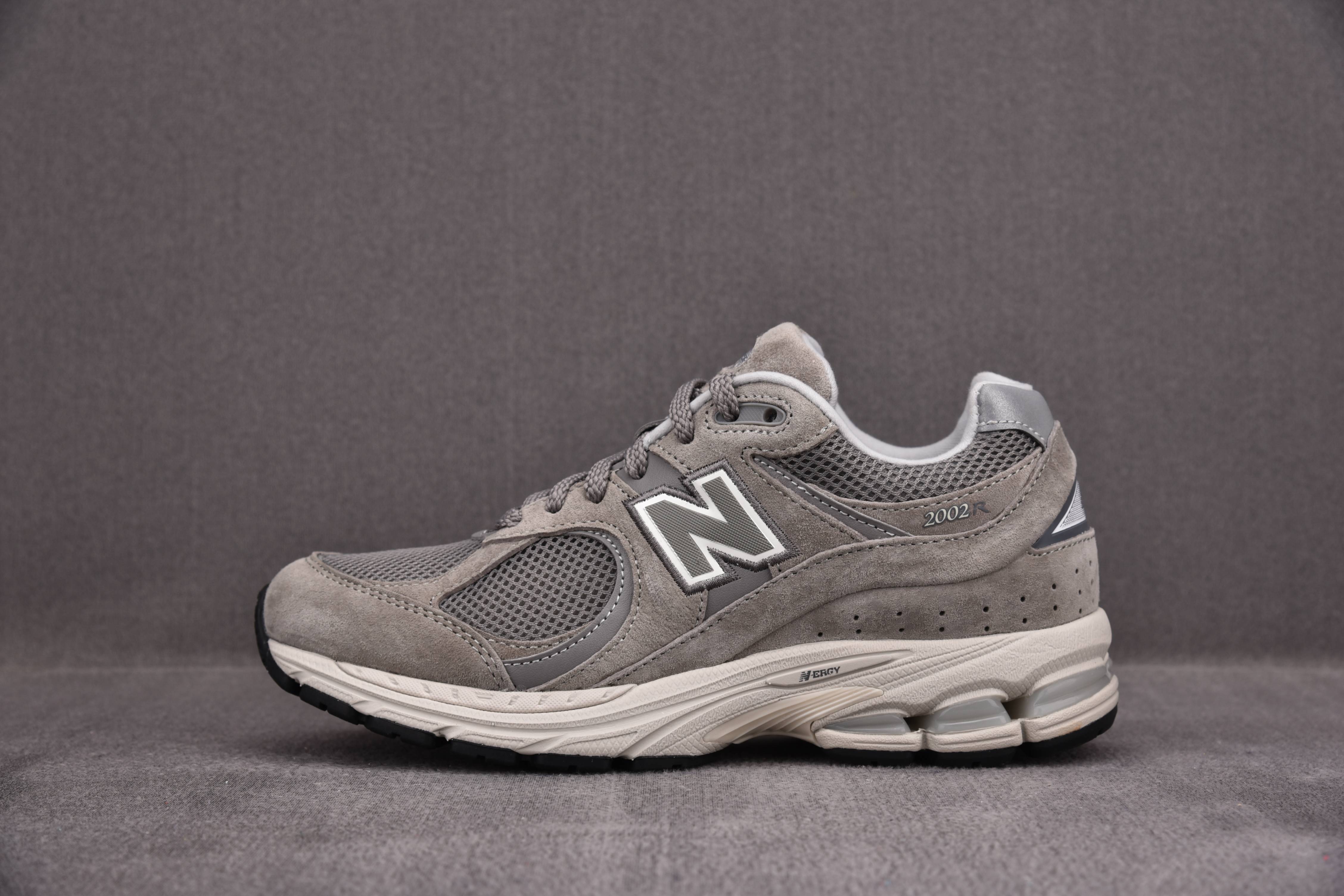New Balance 2002R Marblehead Light Aluminum