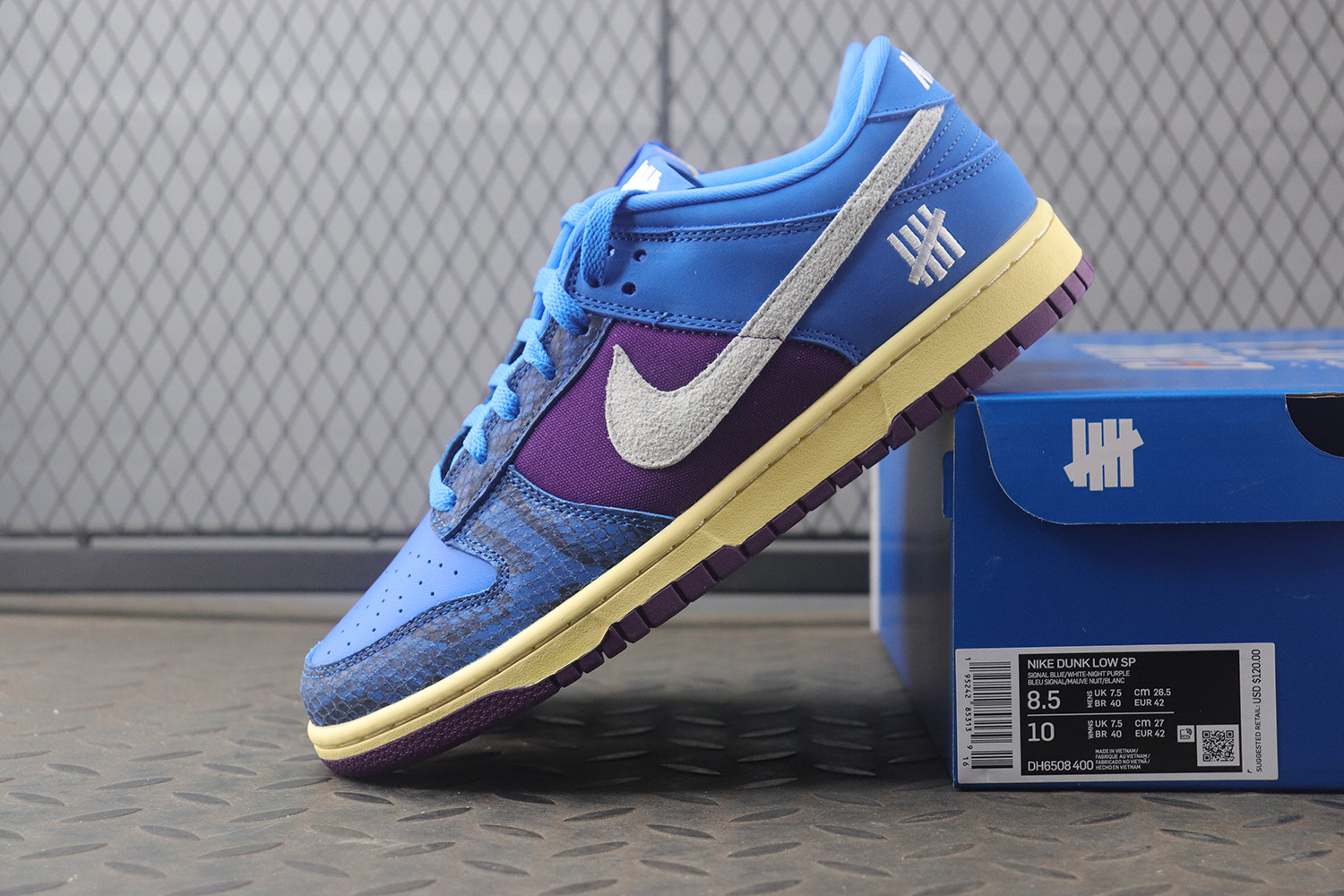 Nike Dunk Low Undefeated 5 On It Dunk vs. AF1