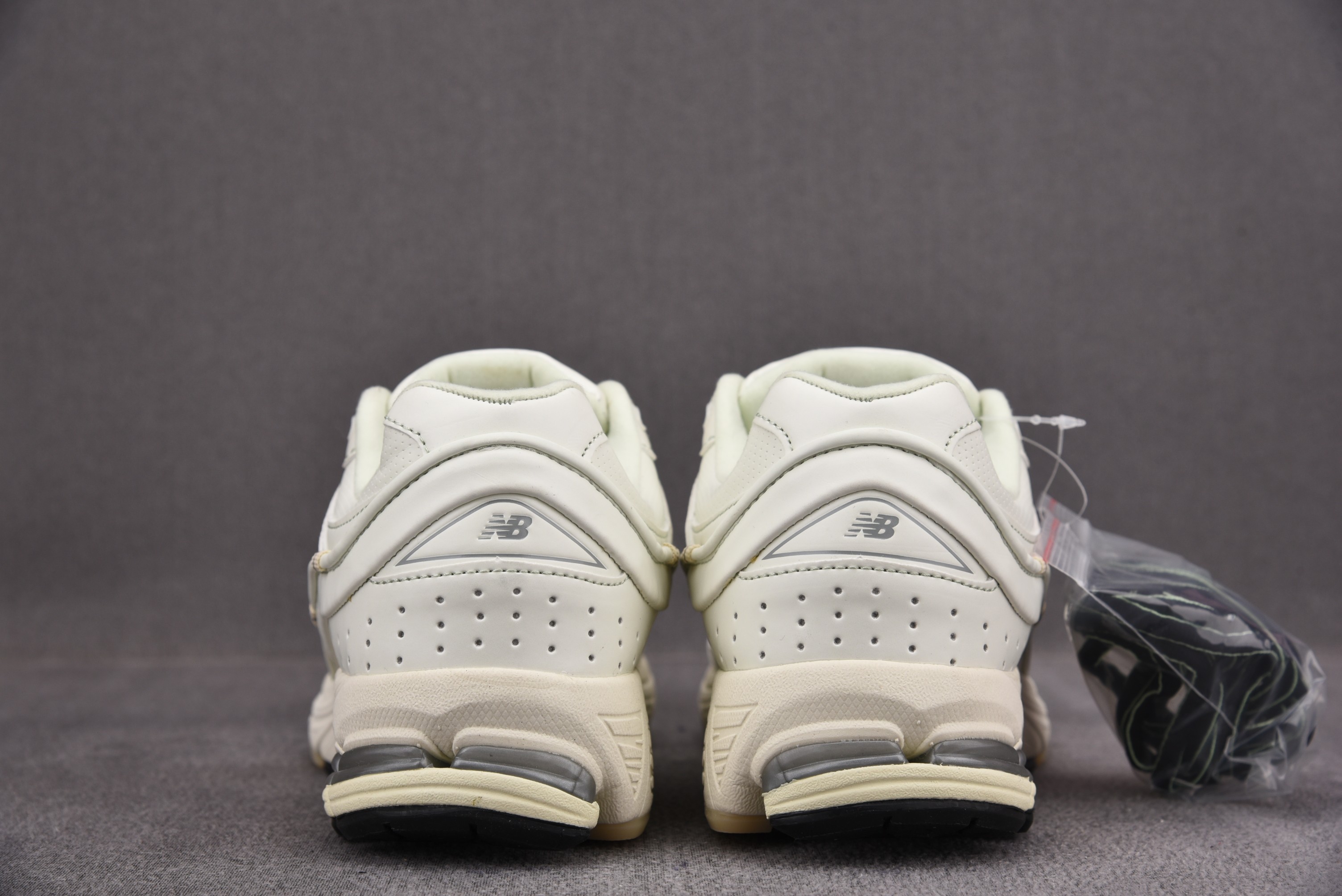 New Balance 2002R Glow