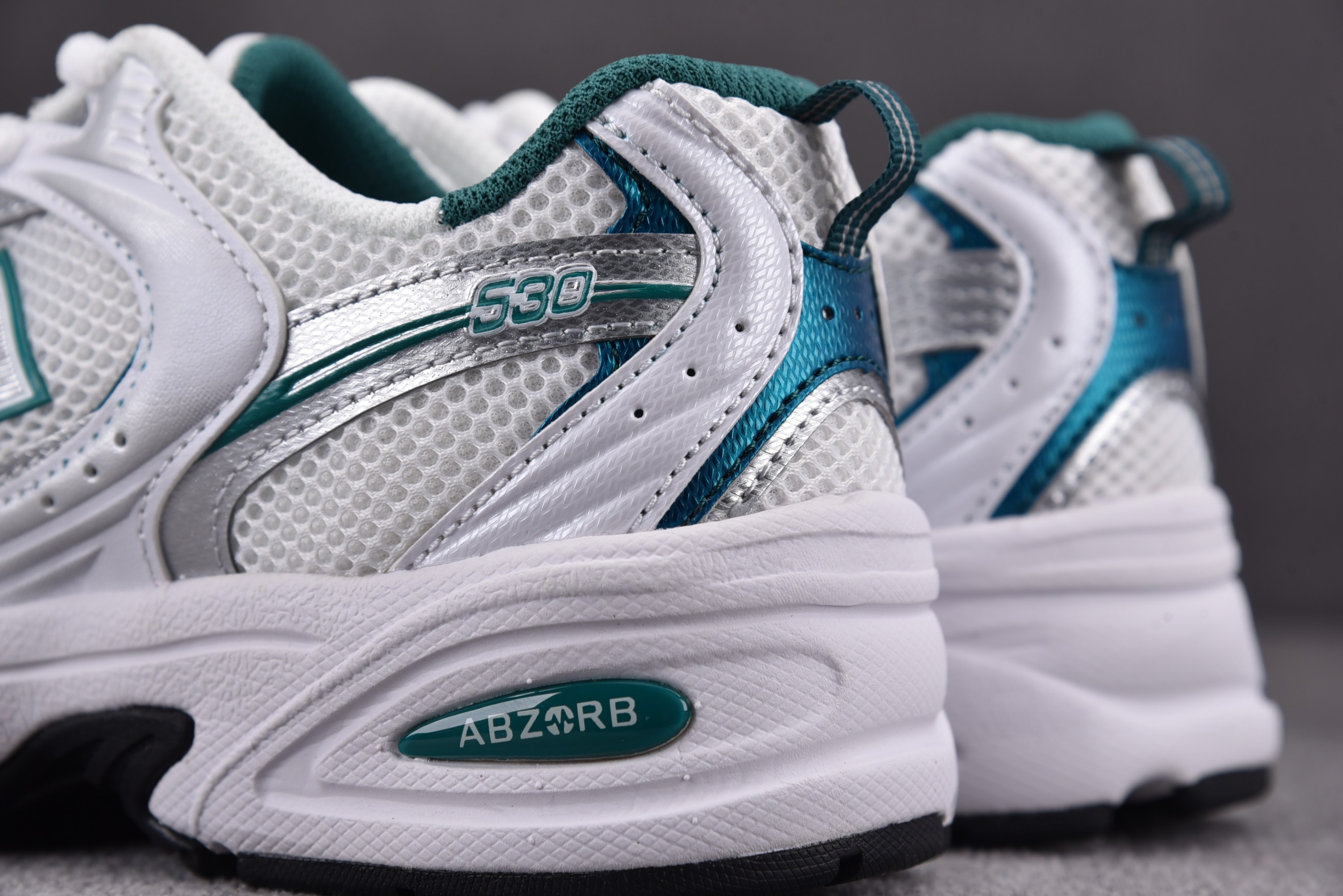 New Balance 530 White Silver Green