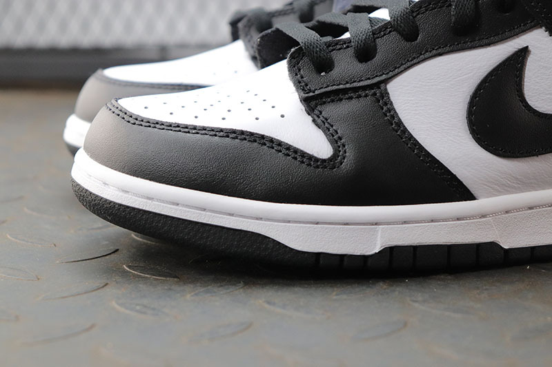 【RTS】Nike Dunk Low Retro White Black (2021)
