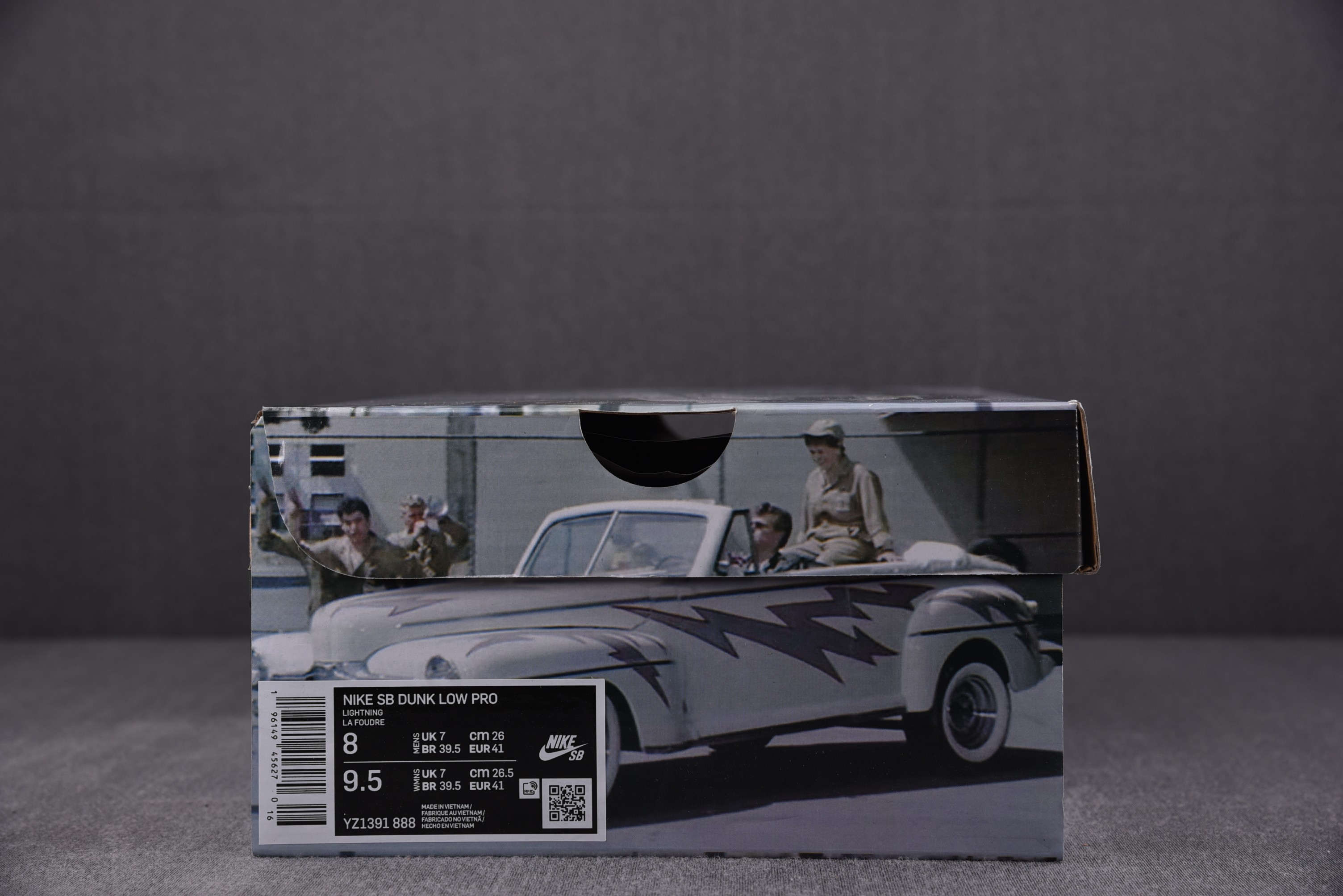 Nike SB Dunk Low Flash Tatoo Cream Grey Black