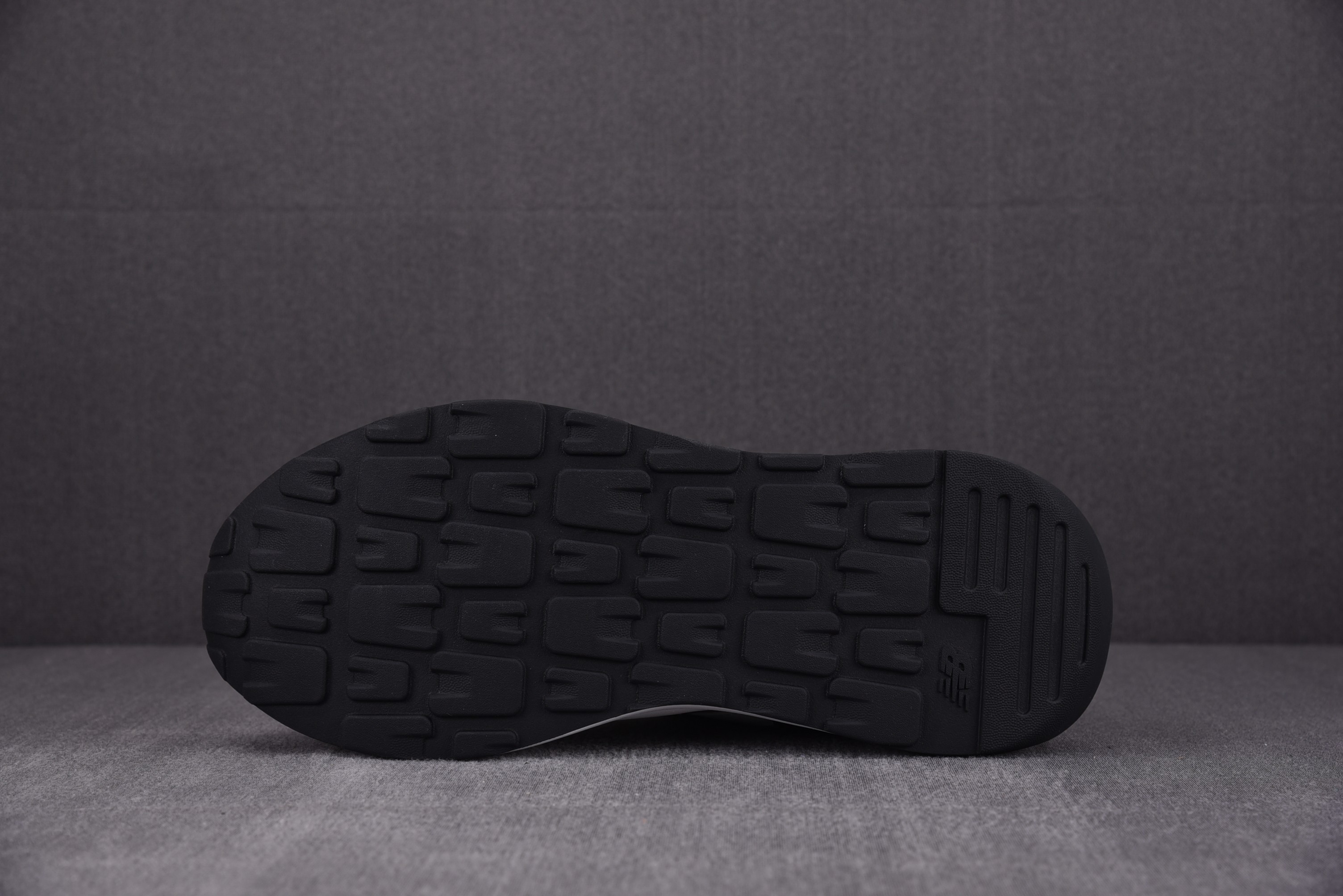 New Balance 57/40 Team Black