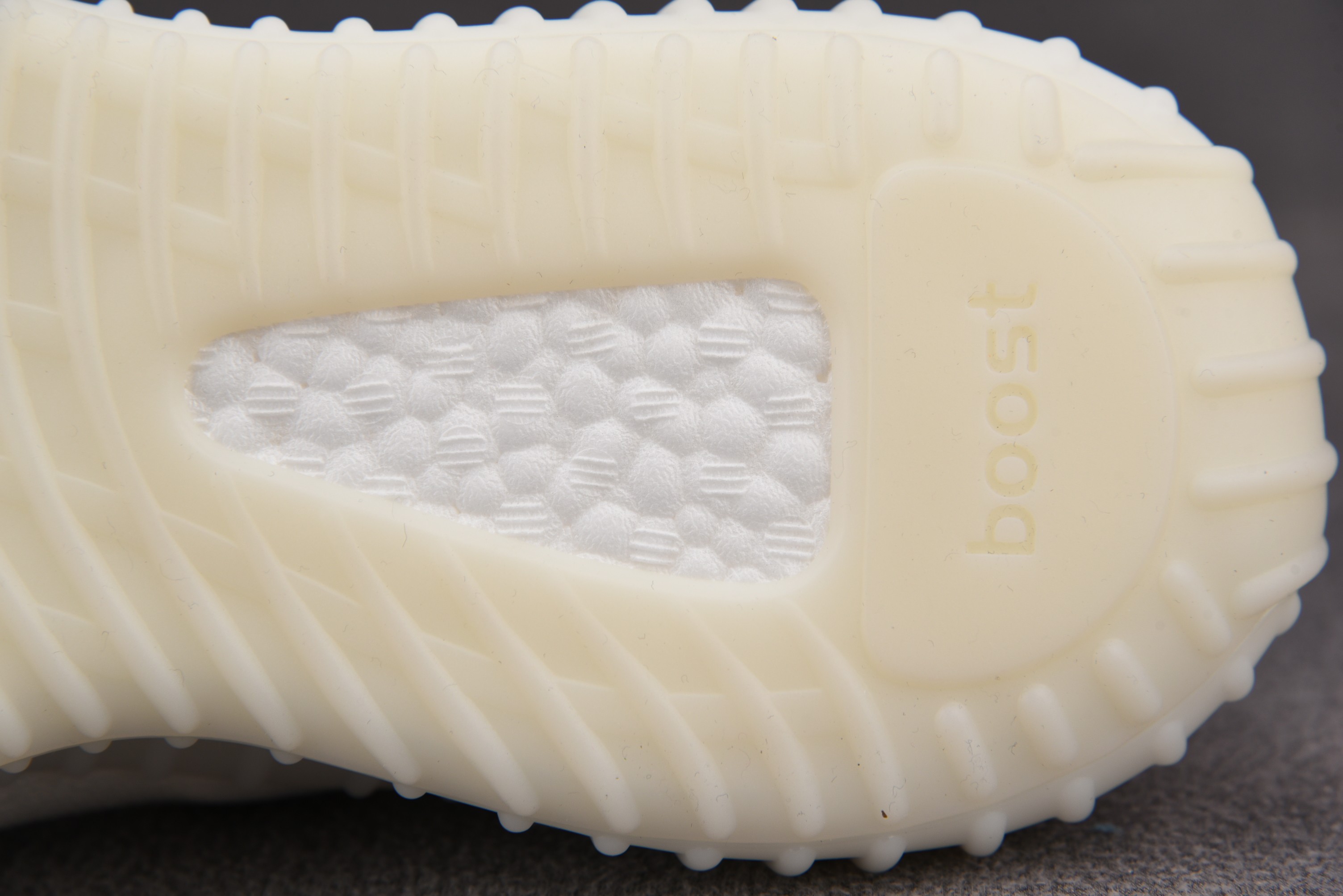 adidas Yeezy Boost 350 V2 Pure Oat