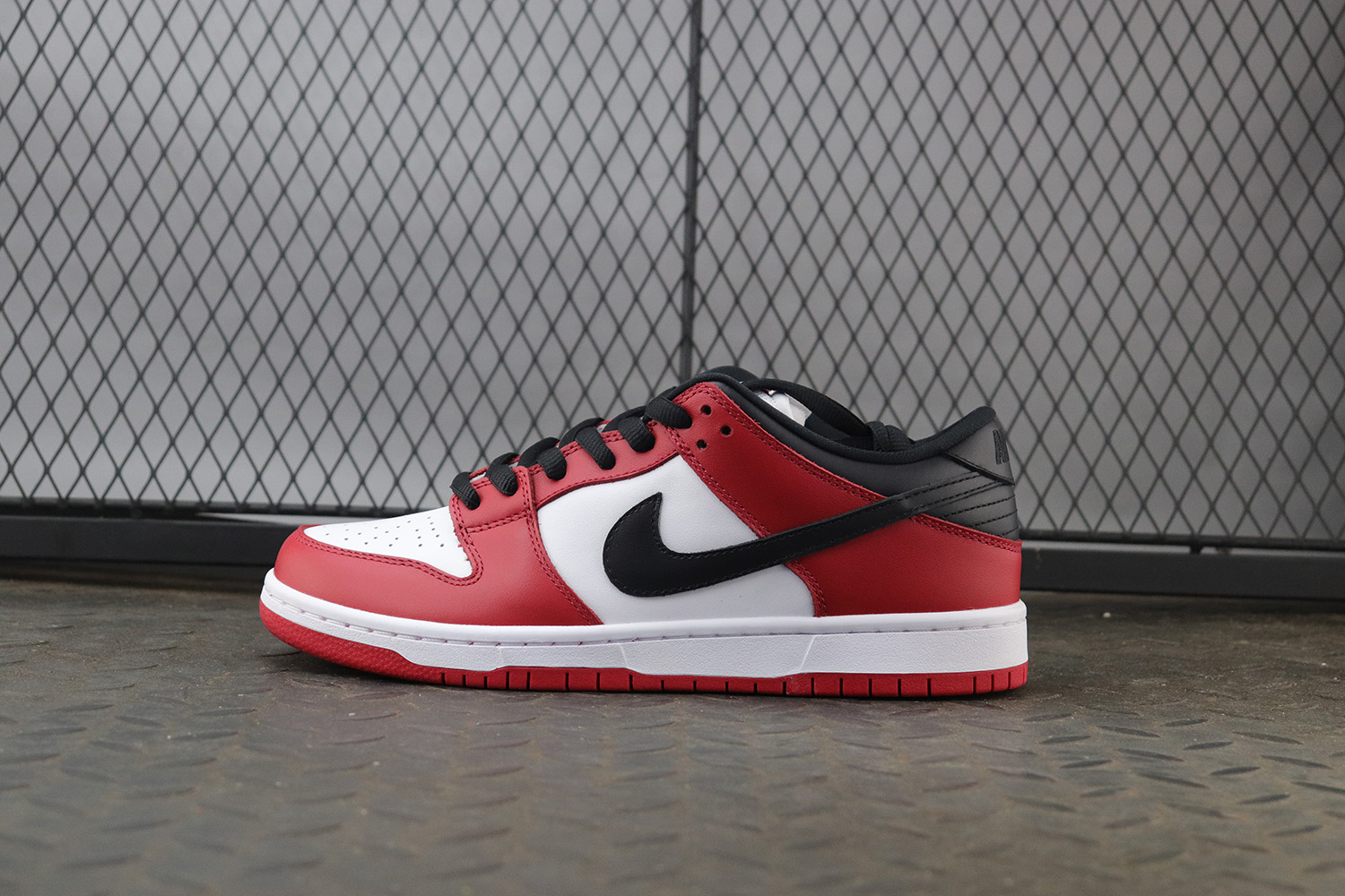 Nike Dunk SB Low “Chicago”