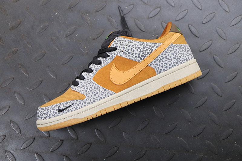 Nike SB Dunk Low Safari