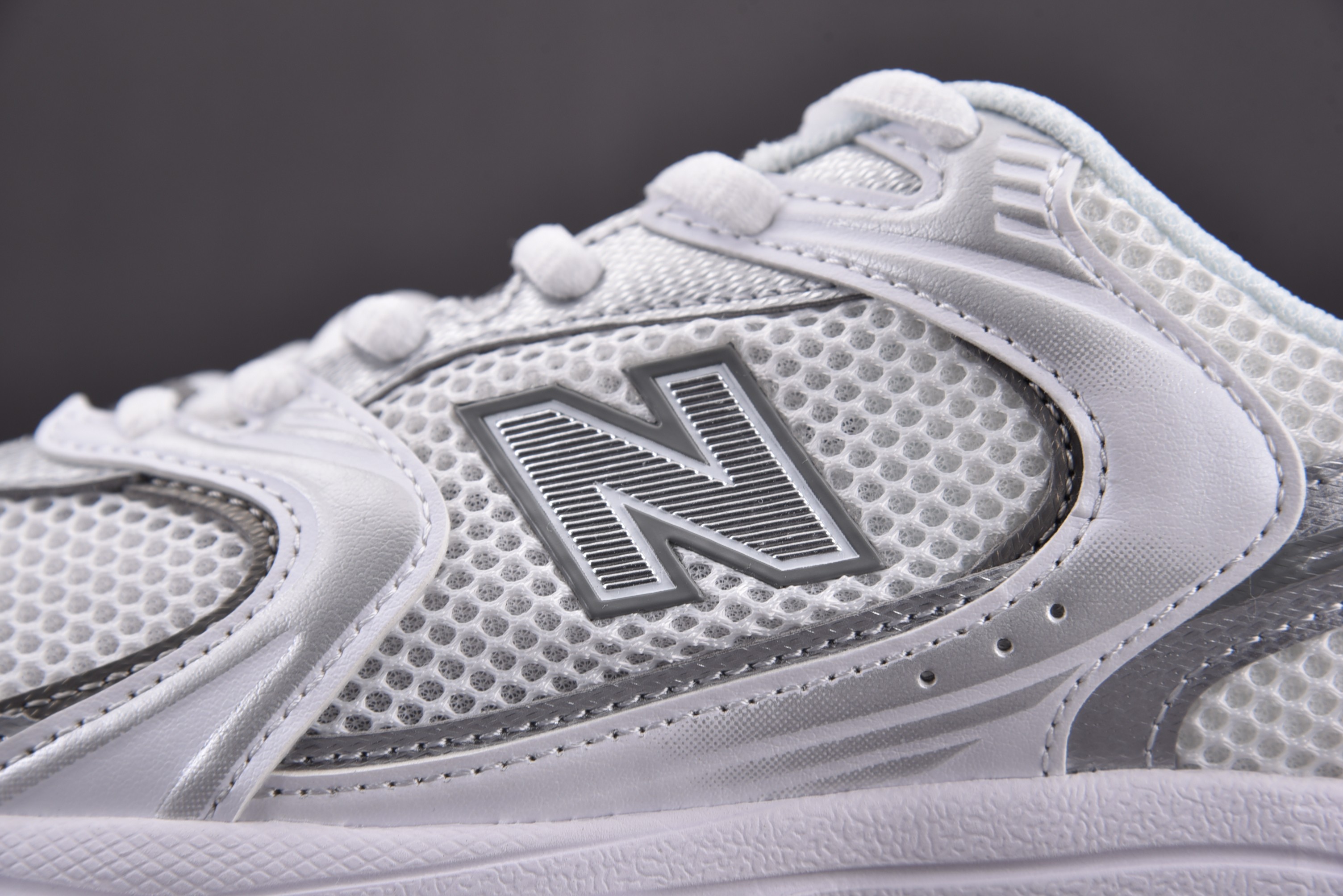New Balance 530 White Silver Metallic