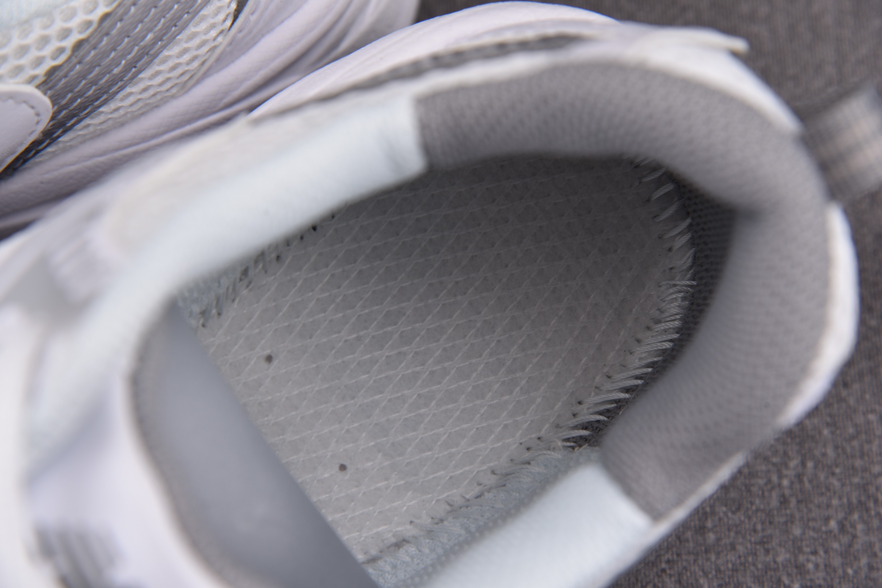 New Balance 530 White Silver Metallic