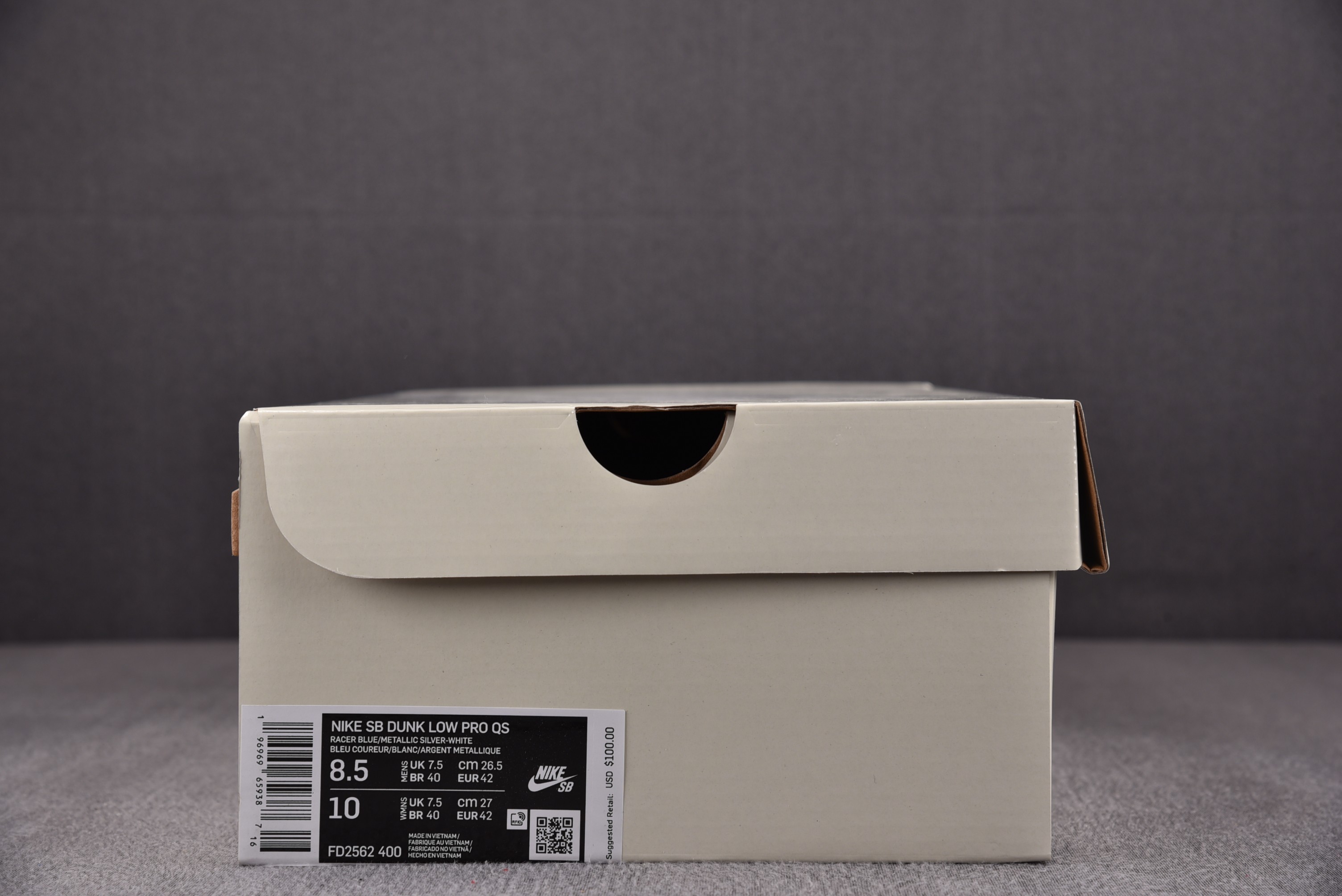 Nike SB Dunk Low APRIL SKKATEBOARDS