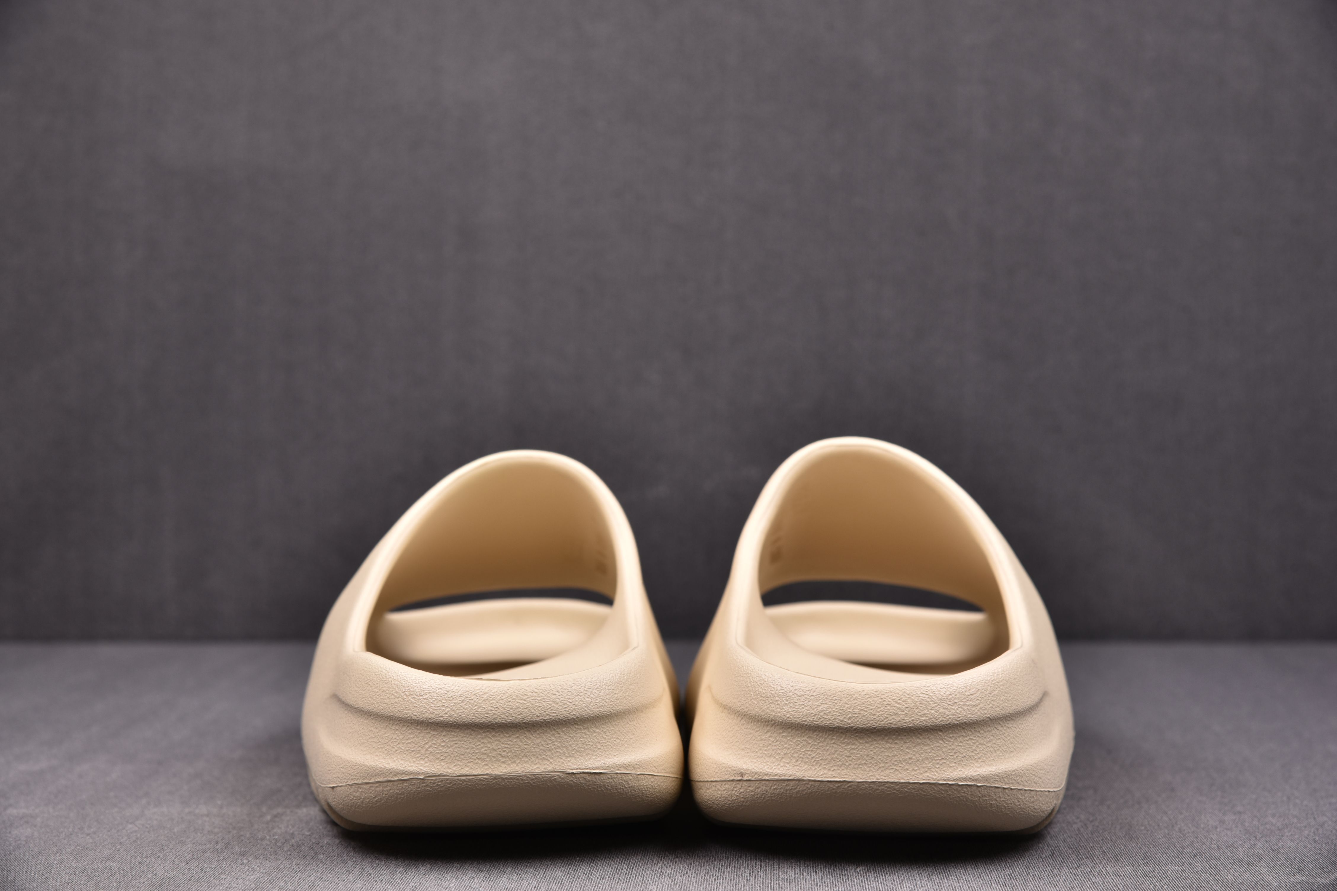 adidas Yeezy Slide Bone (2022 Restock)