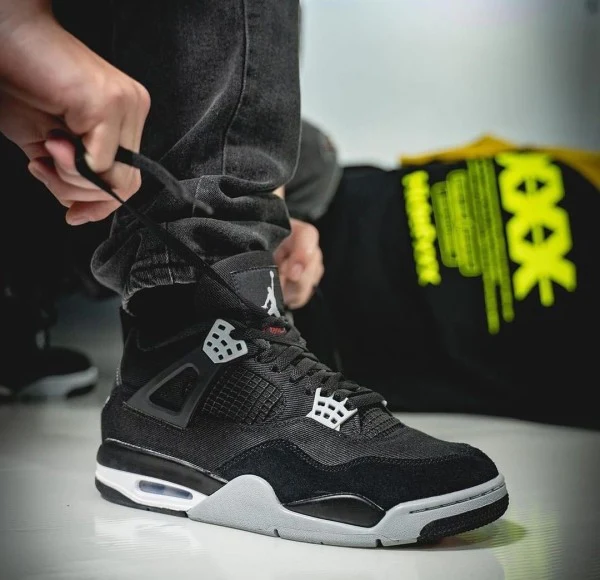 Jordan 4 Retro SE Black Canvas