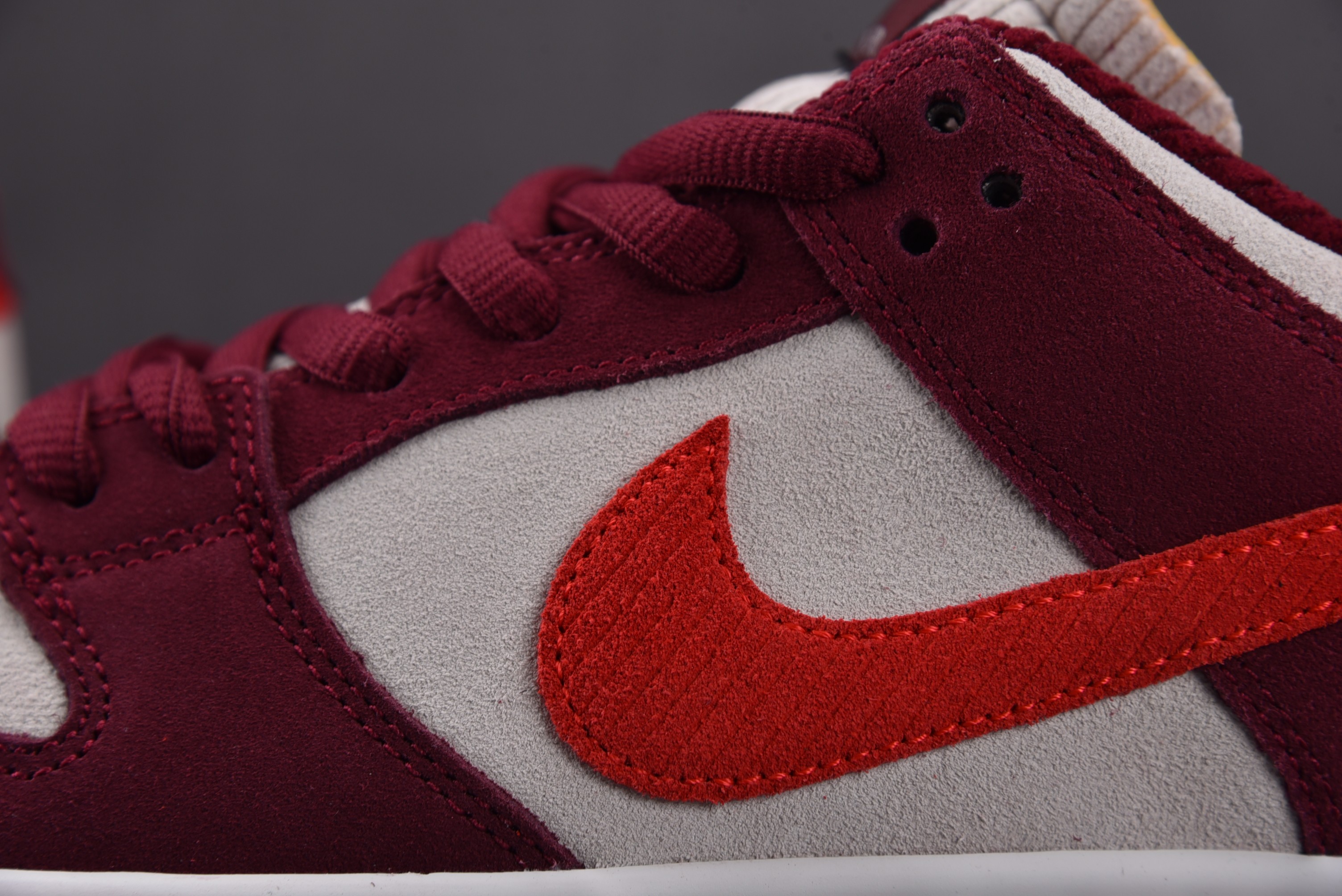 Nike SB Dunk Low Skate Like a Girl