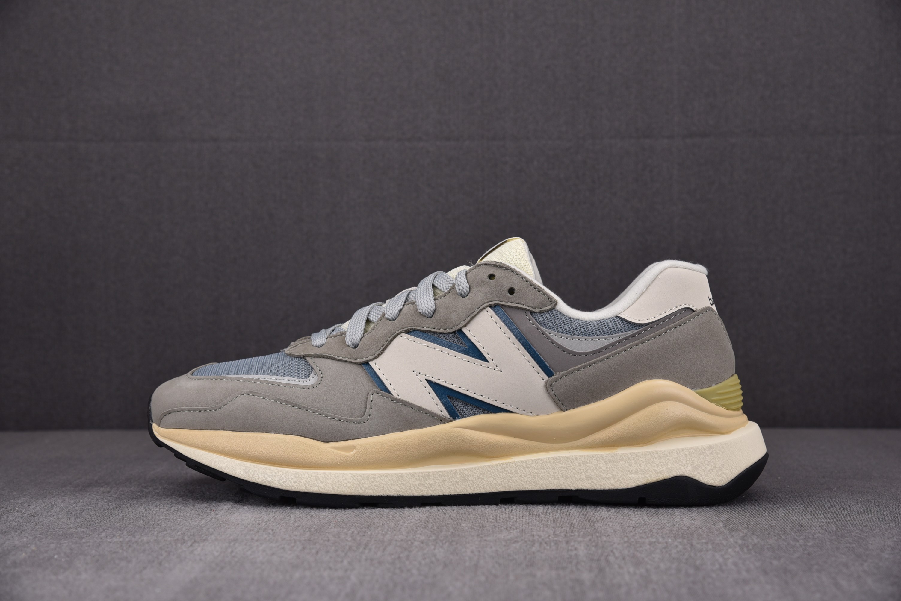 New Balance 57/40 Grey Khaki Blue