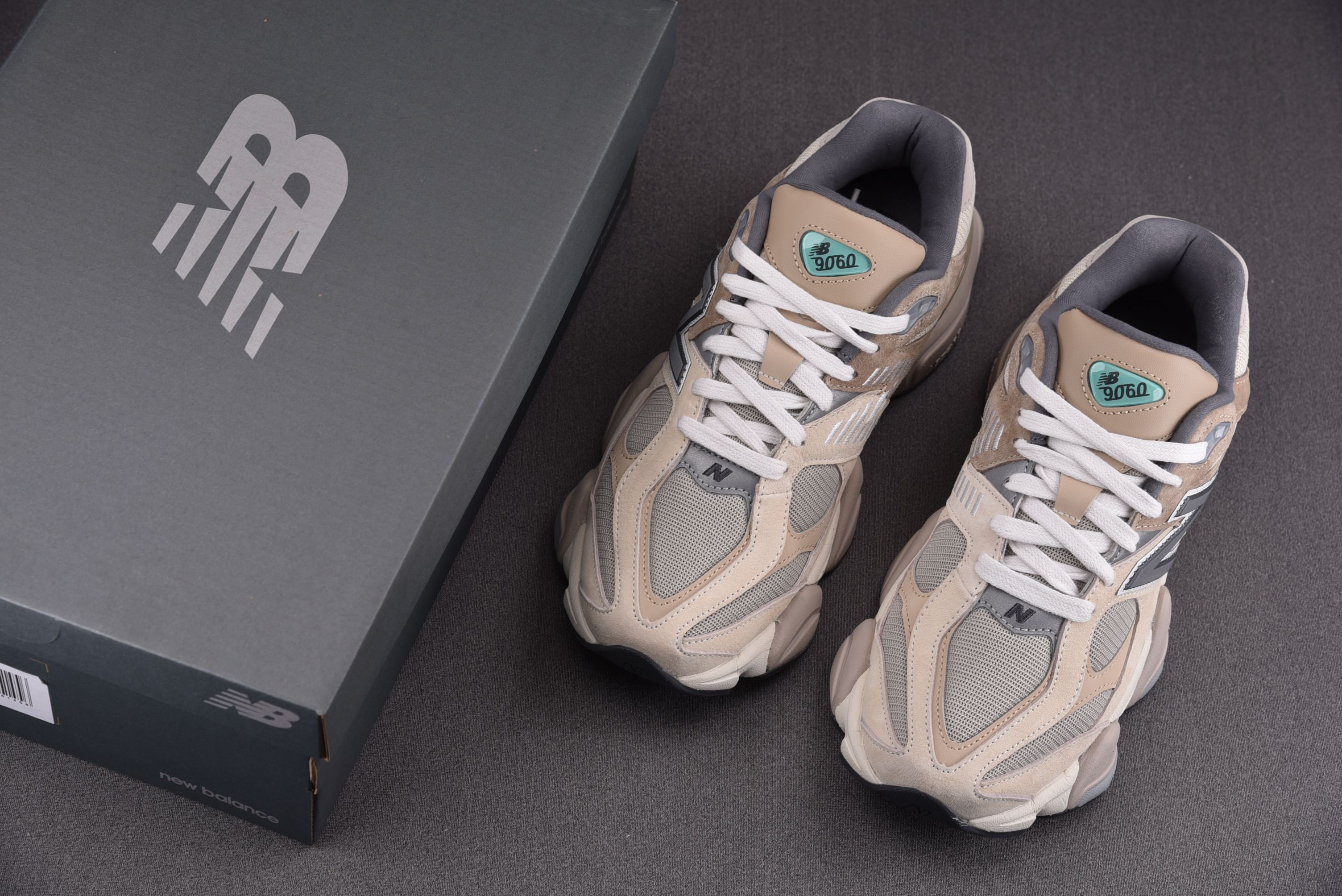 New Balance 9060 Joe Freshgoods beige