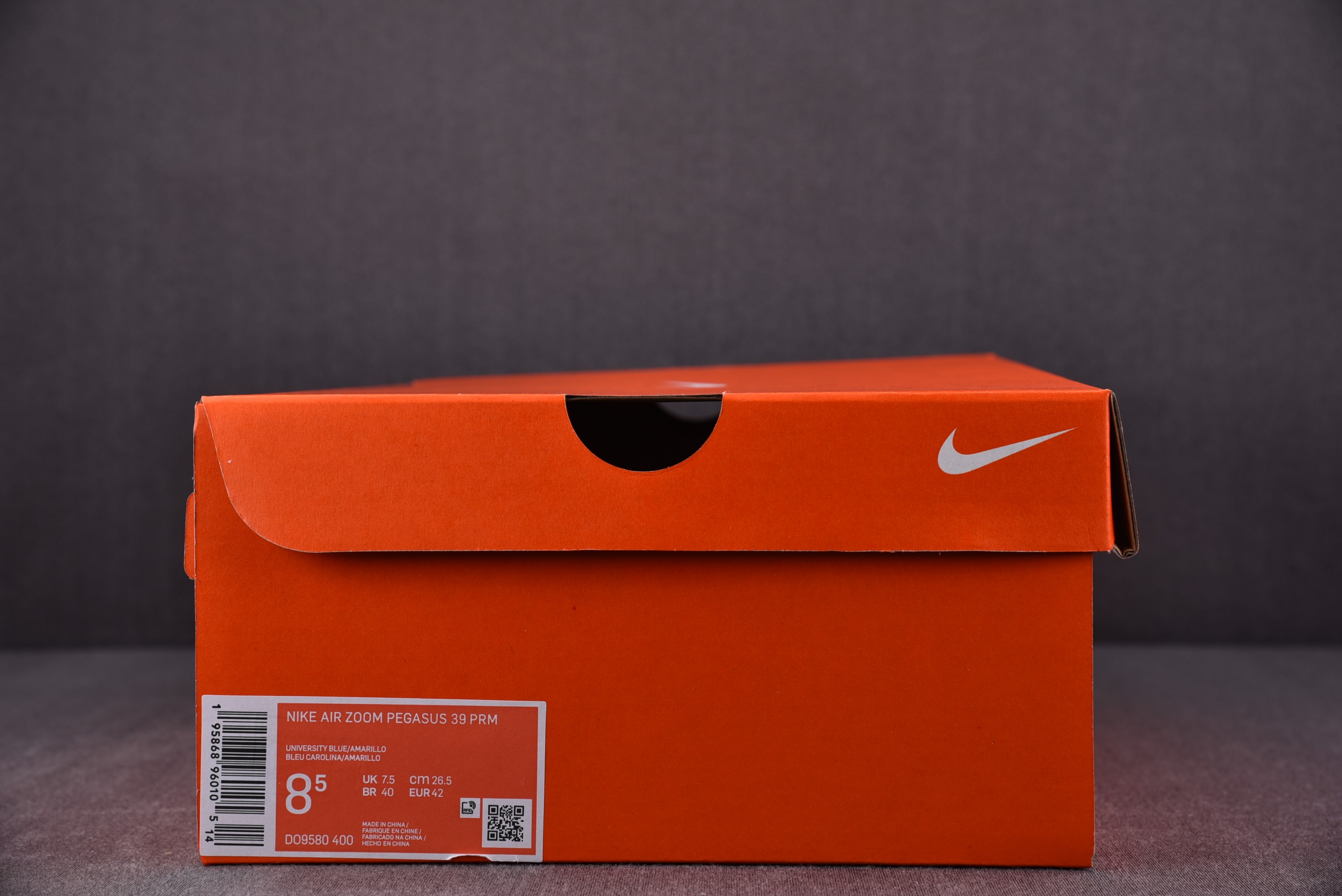 Nike Air Zoom Pegasus 39 Premium Obsidian Yellow