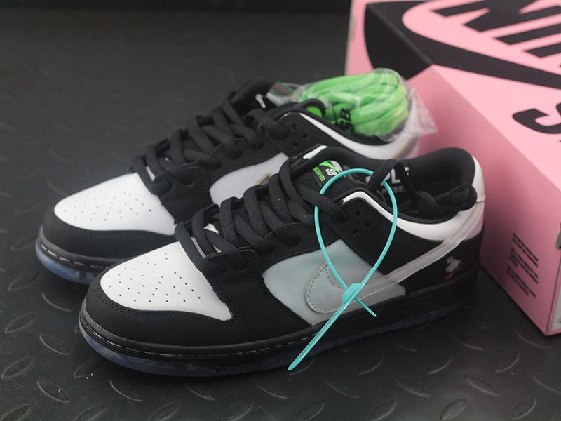 Jeff Staple x Nike SB Dunk Low Pigeon 3.0 (Special Box)