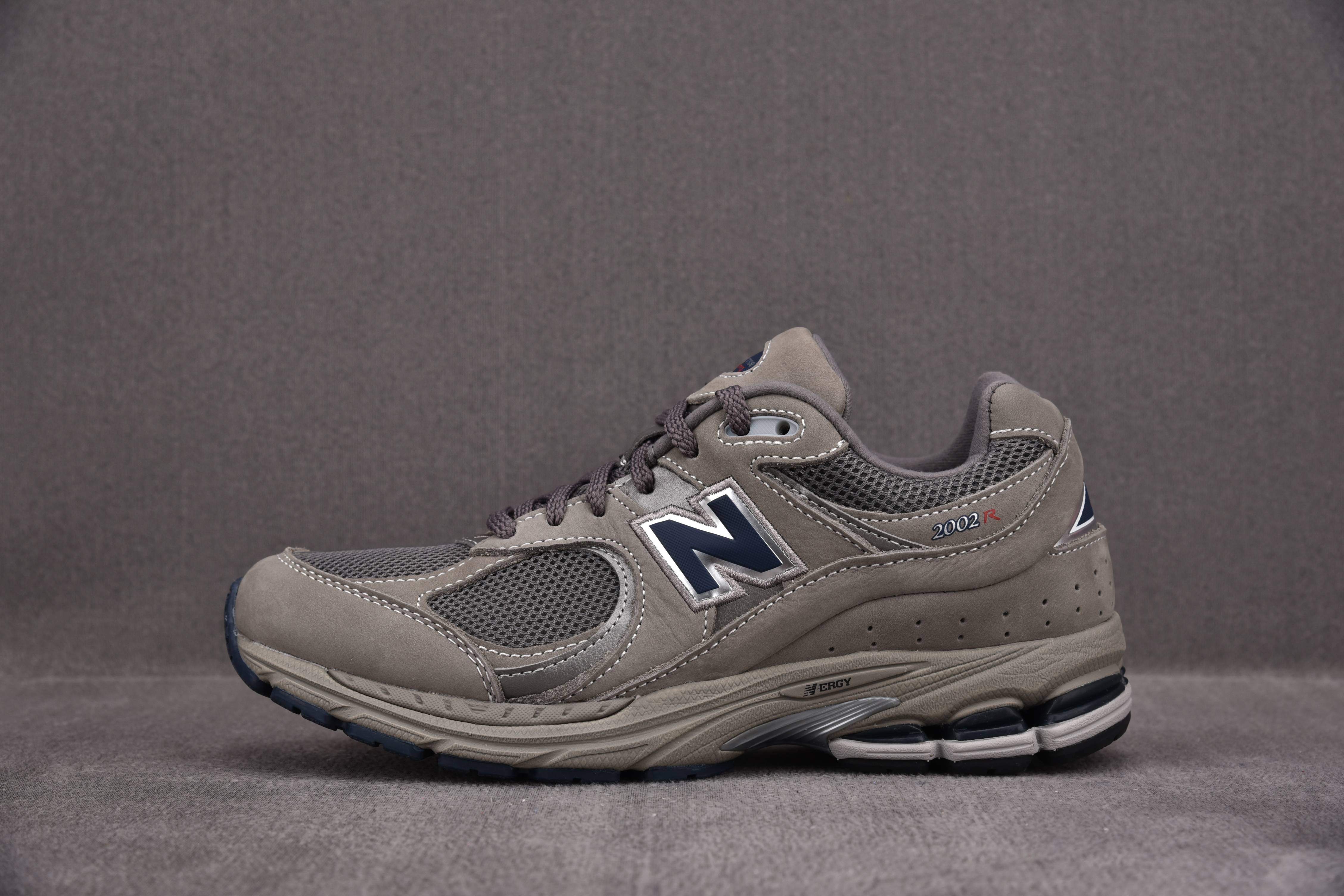 New Balance 2002R Light Grey