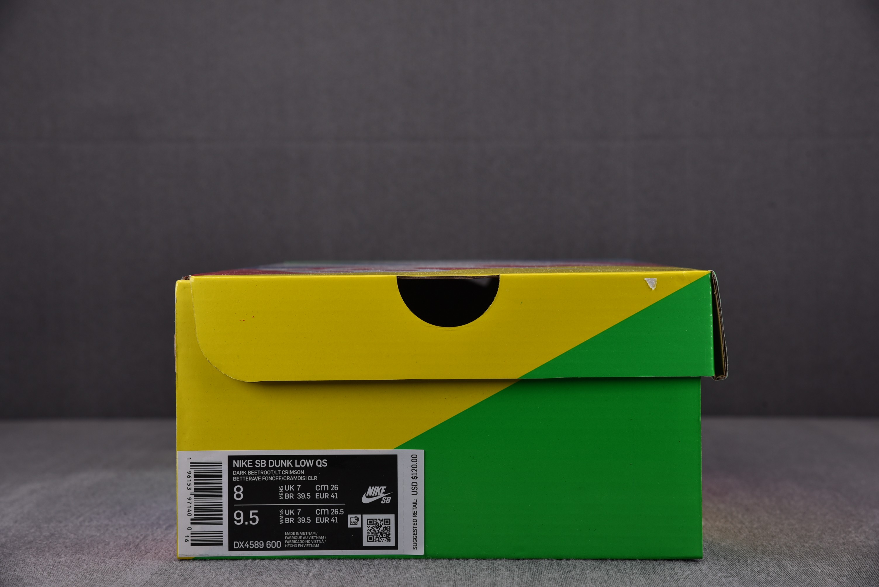 Nike SB Dunk Low Skate Like a Girl