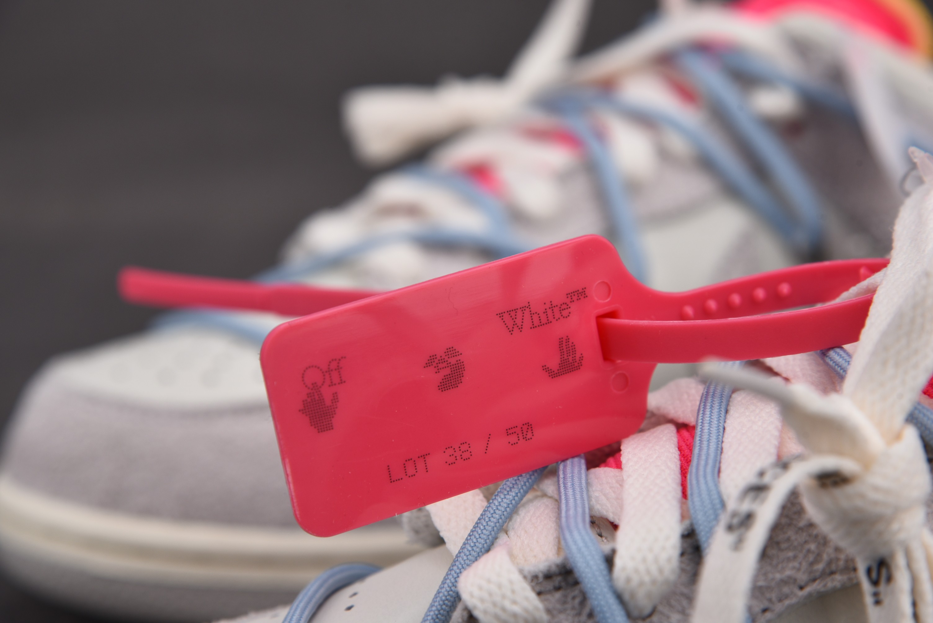 Nike Dunk Low Off-White Lot 38